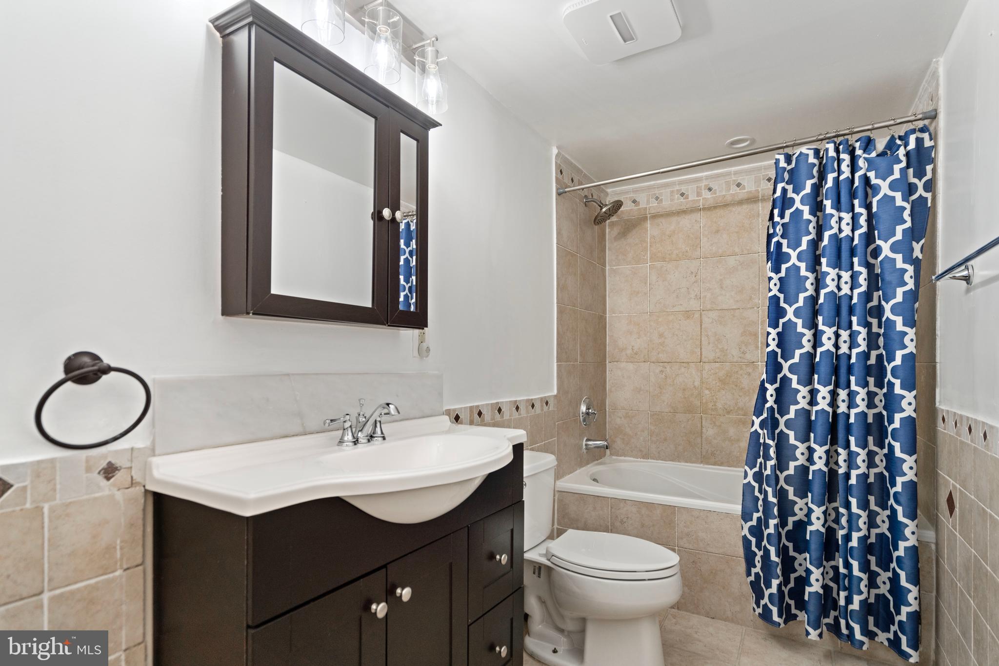 NEWINGTON FOREST - Residential Lease