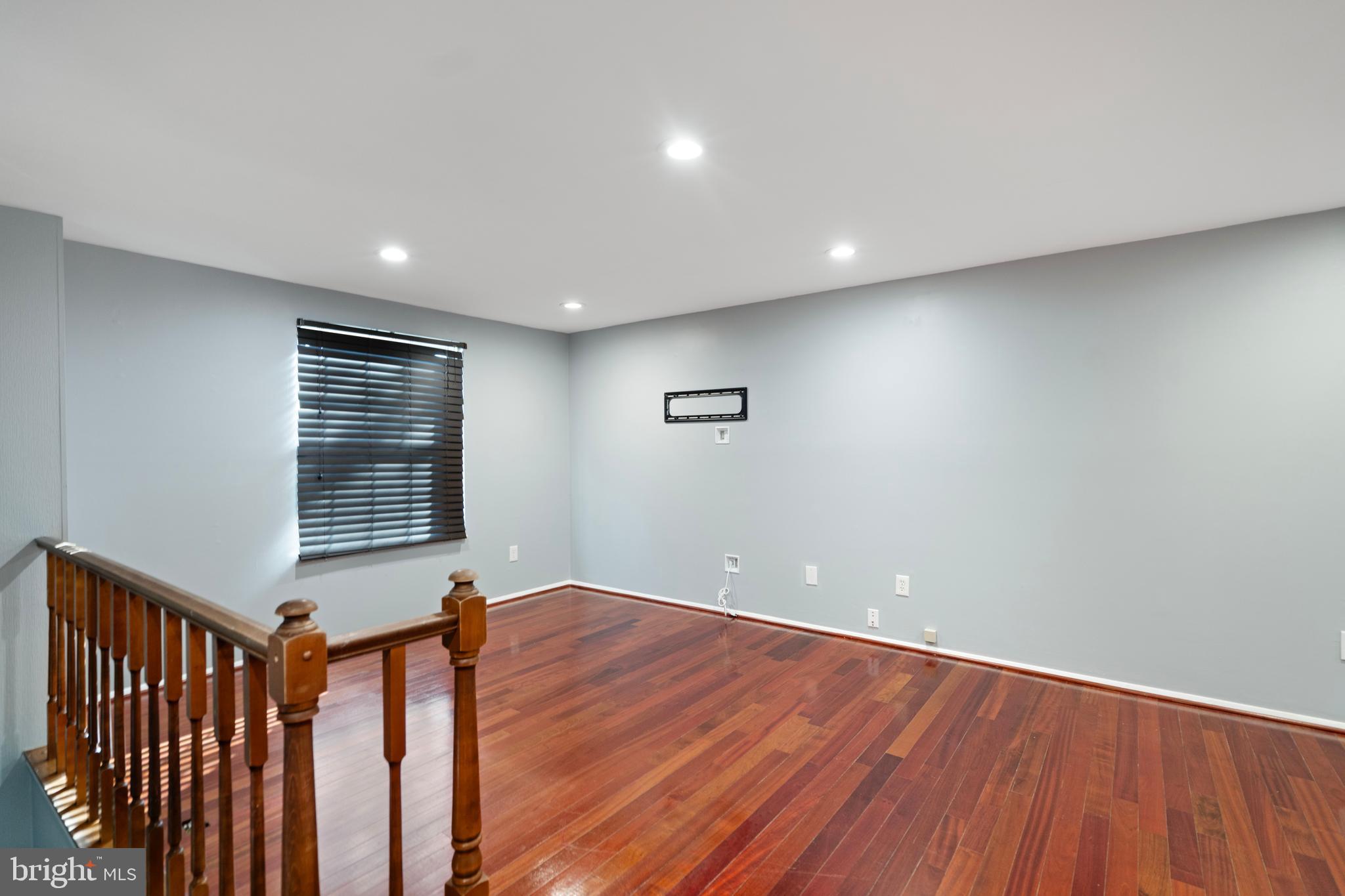 NEWINGTON FOREST - Residential Lease