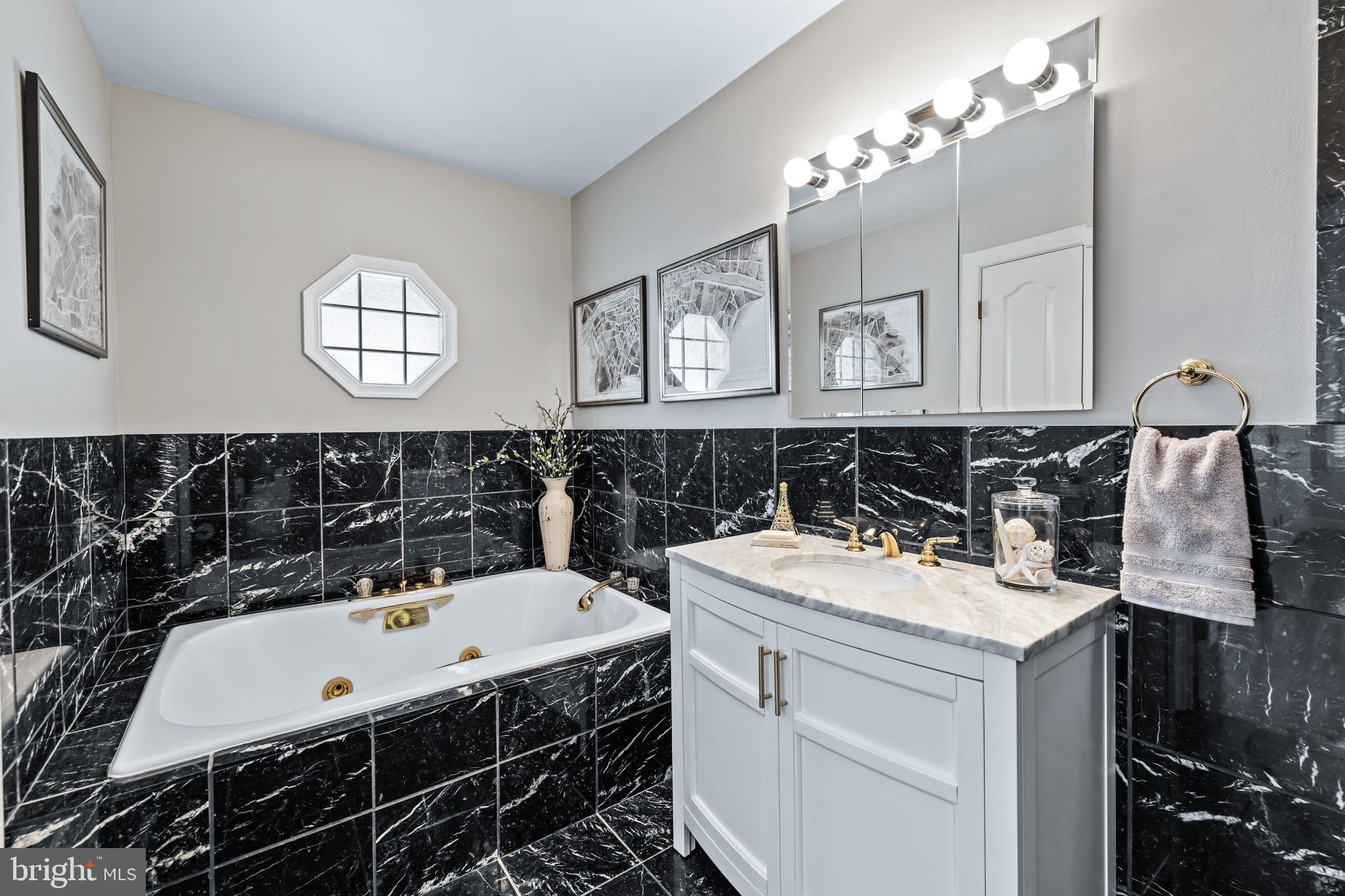 GLEN ELLEN - Residential