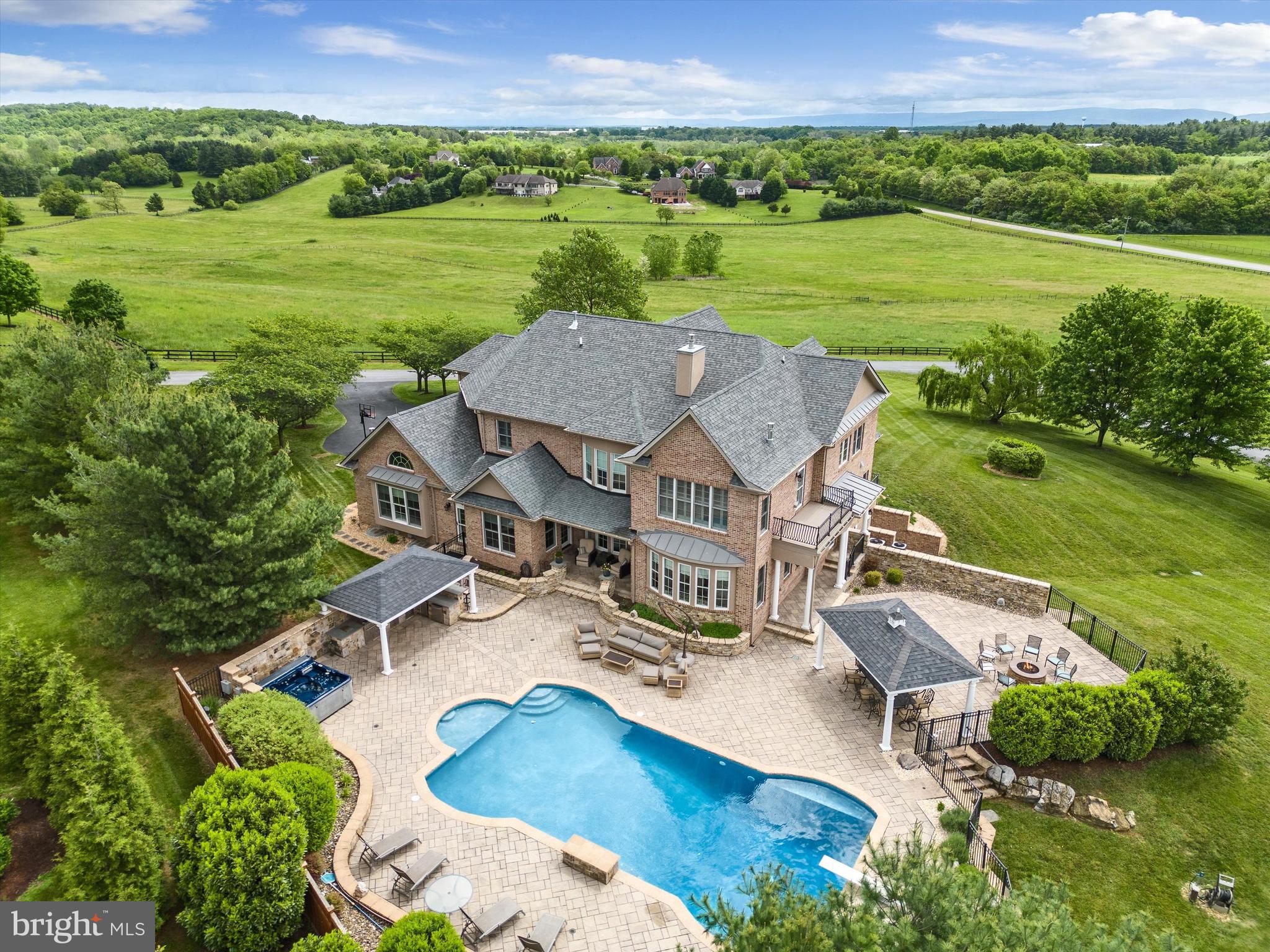 THE ORCHARD - Residential