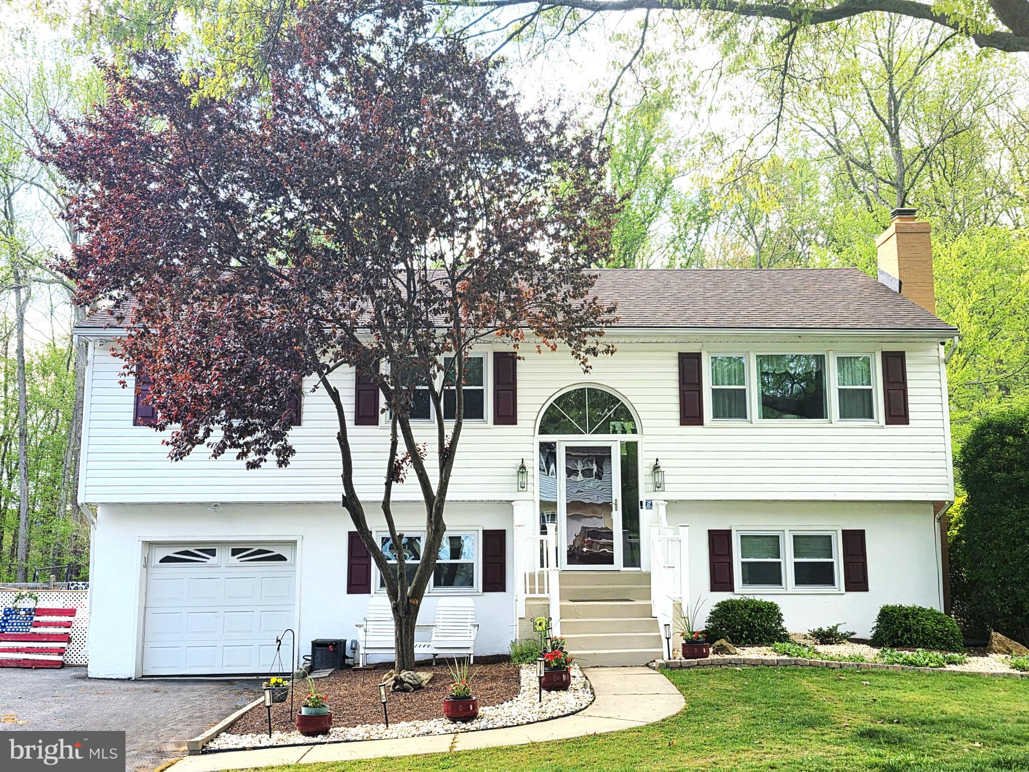 121 N HUNTER FORGE ROAD