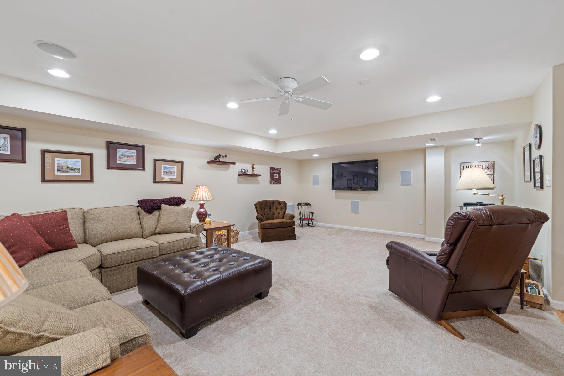 STONE MANOR - Residential