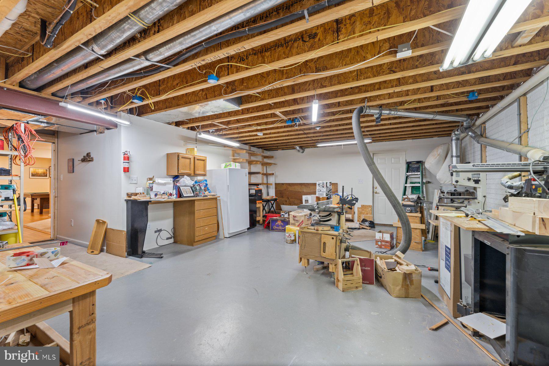 STONE MANOR - Residential