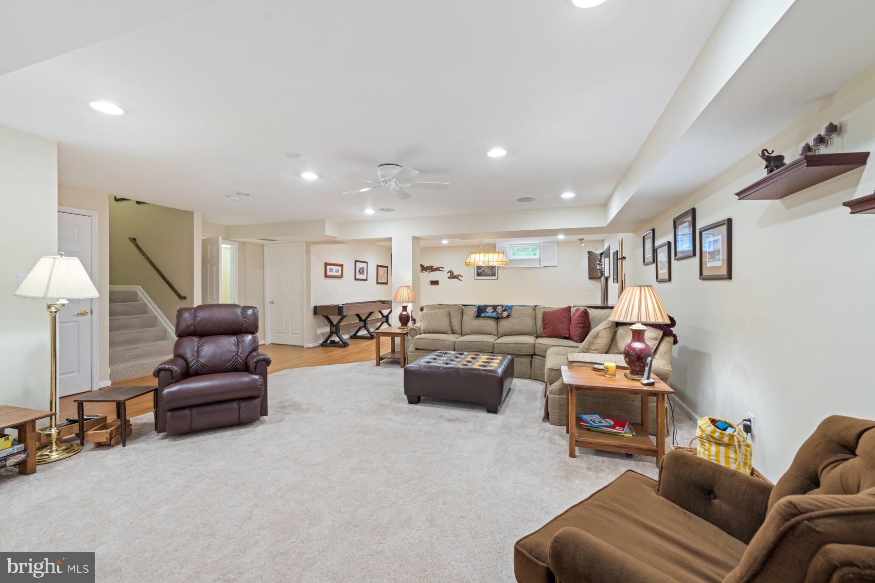 STONE MANOR - Residential