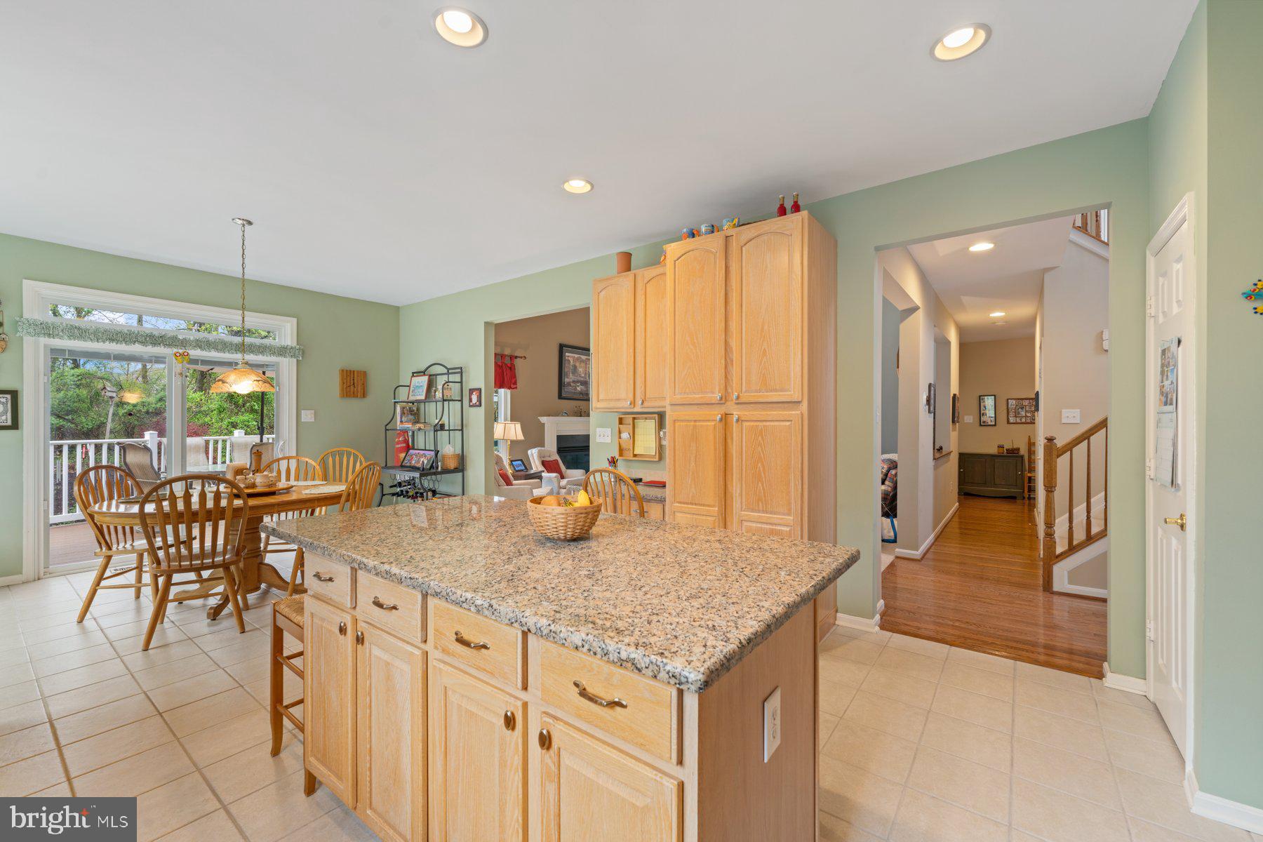 STONE MANOR - Residential