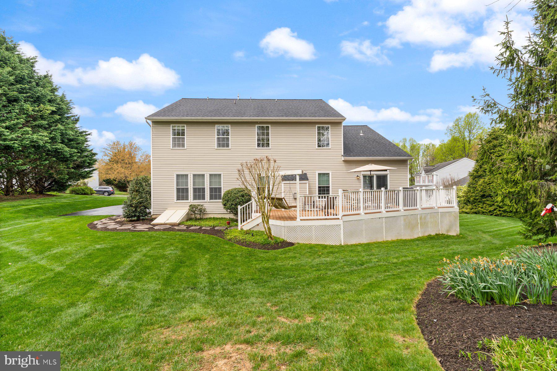 STONE MANOR - Residential