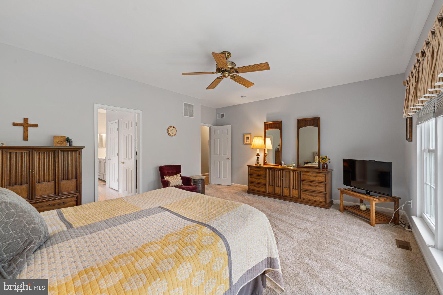 STONE MANOR - Residential