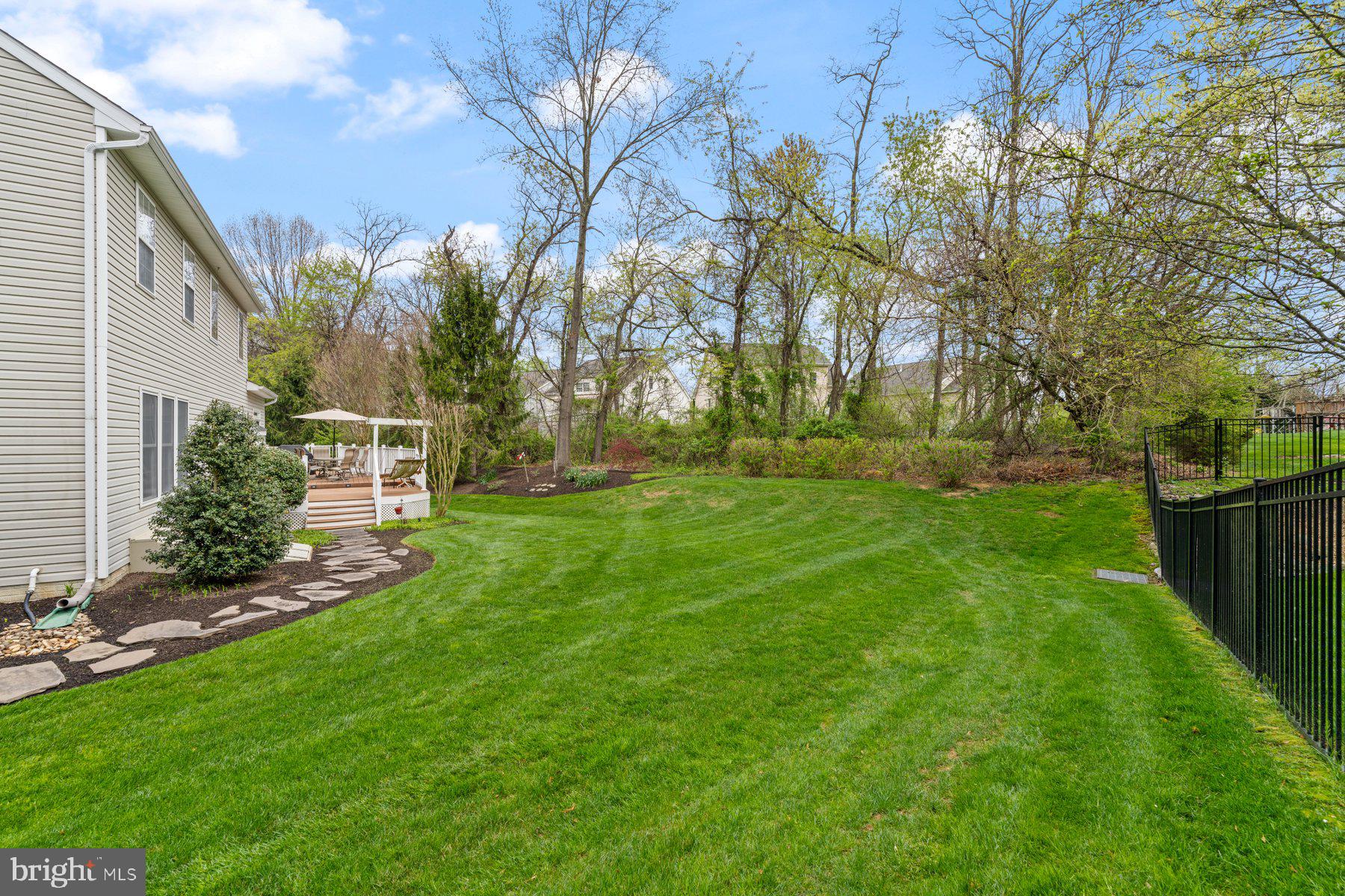 STONE MANOR - Residential