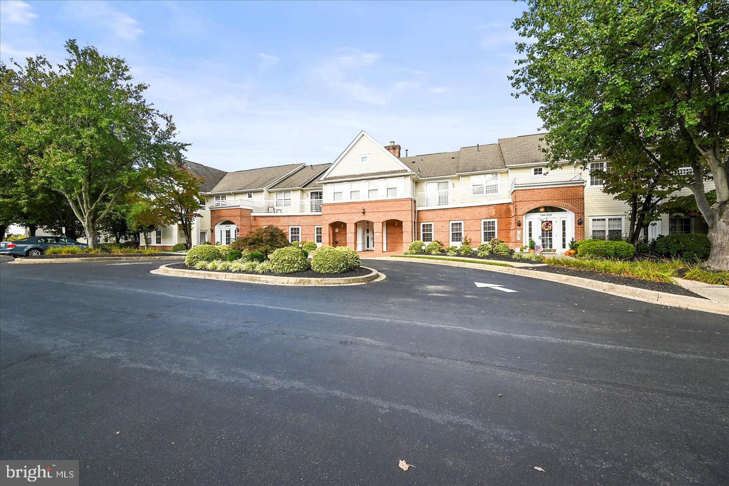 TAYLOR RIDGE CONDOMINIUMS - Residential