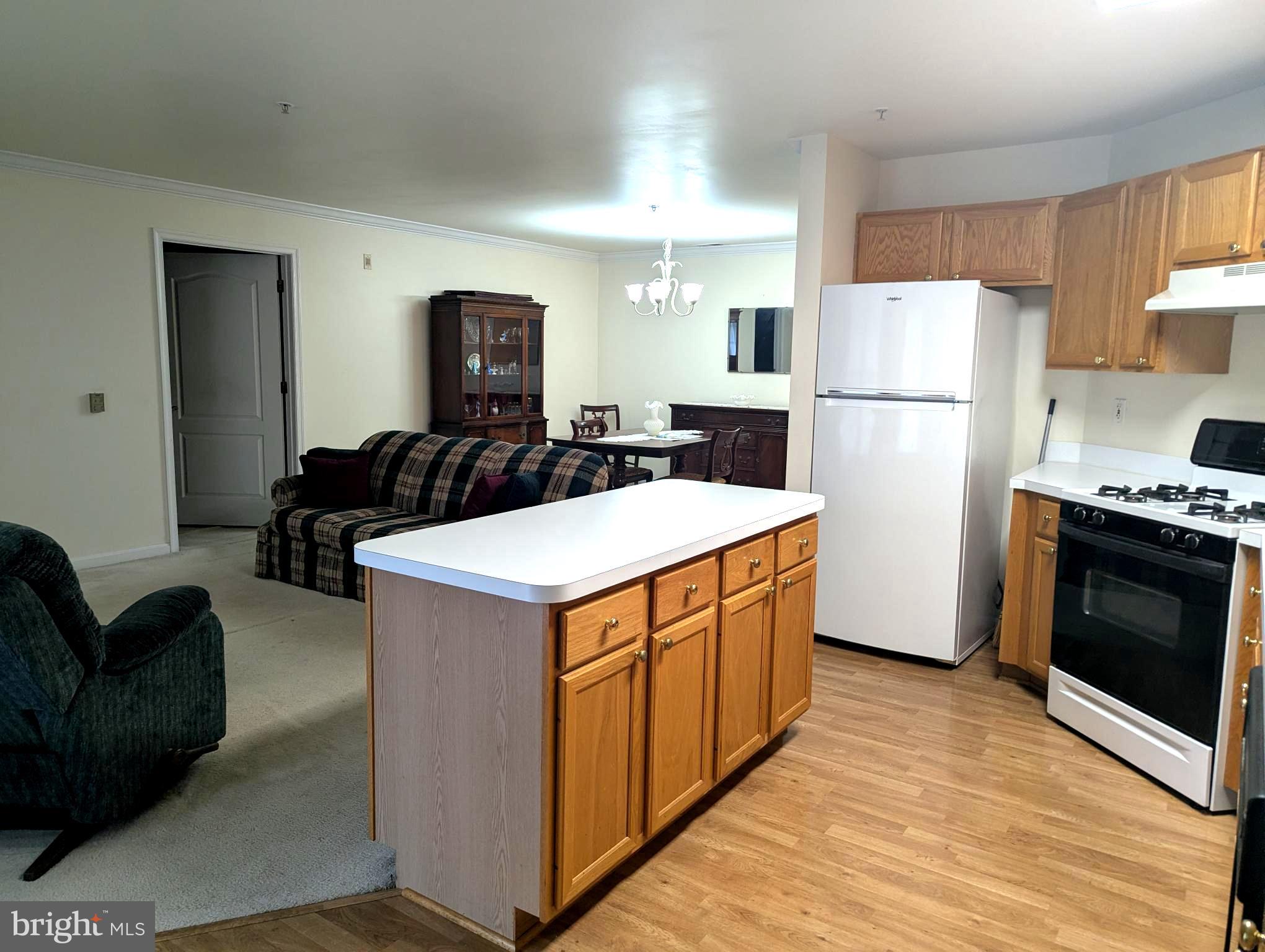 TAYLOR RIDGE CONDOMINIUMS - Residential