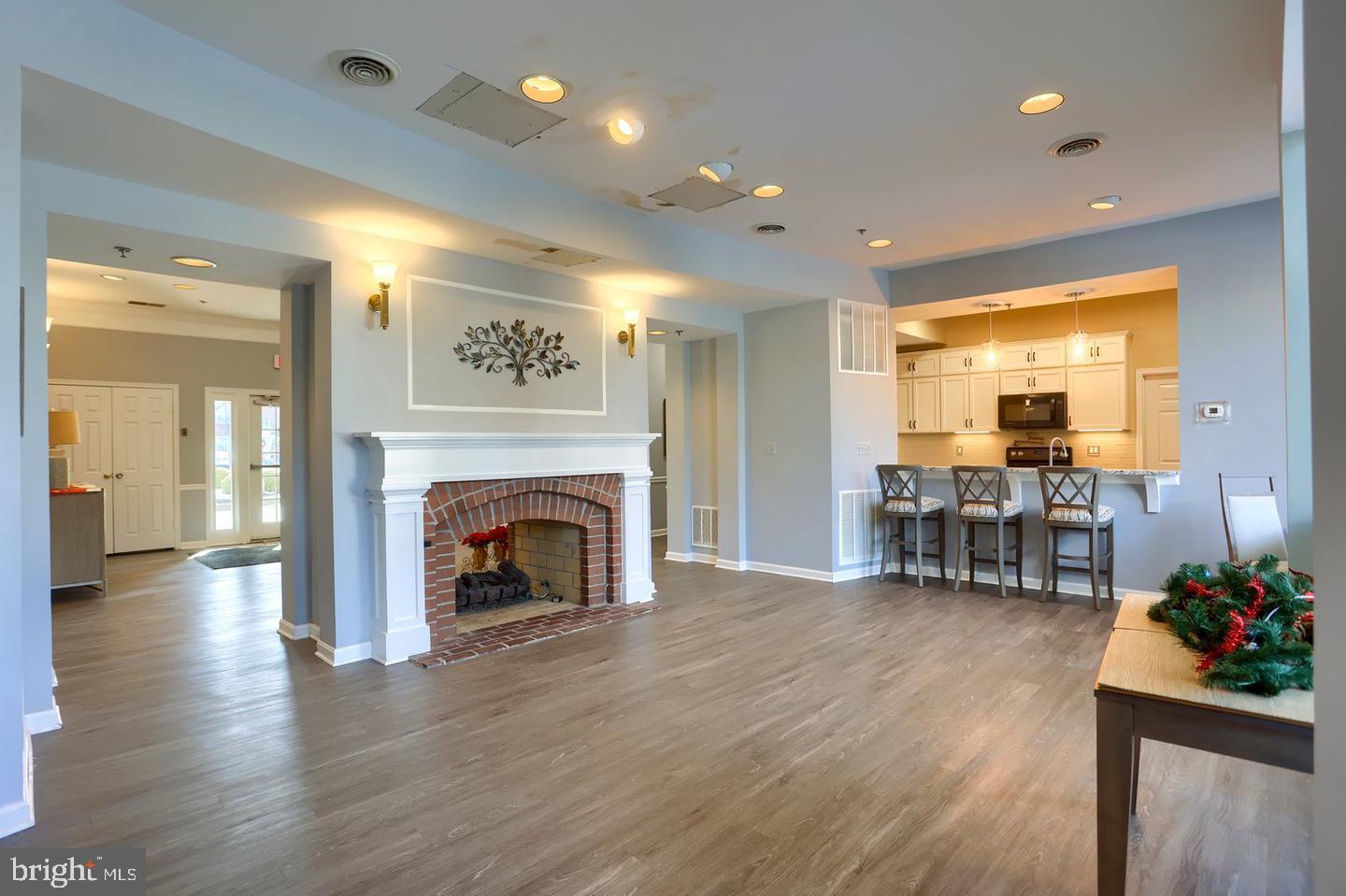 TAYLOR RIDGE CONDOMINIUMS - Residential