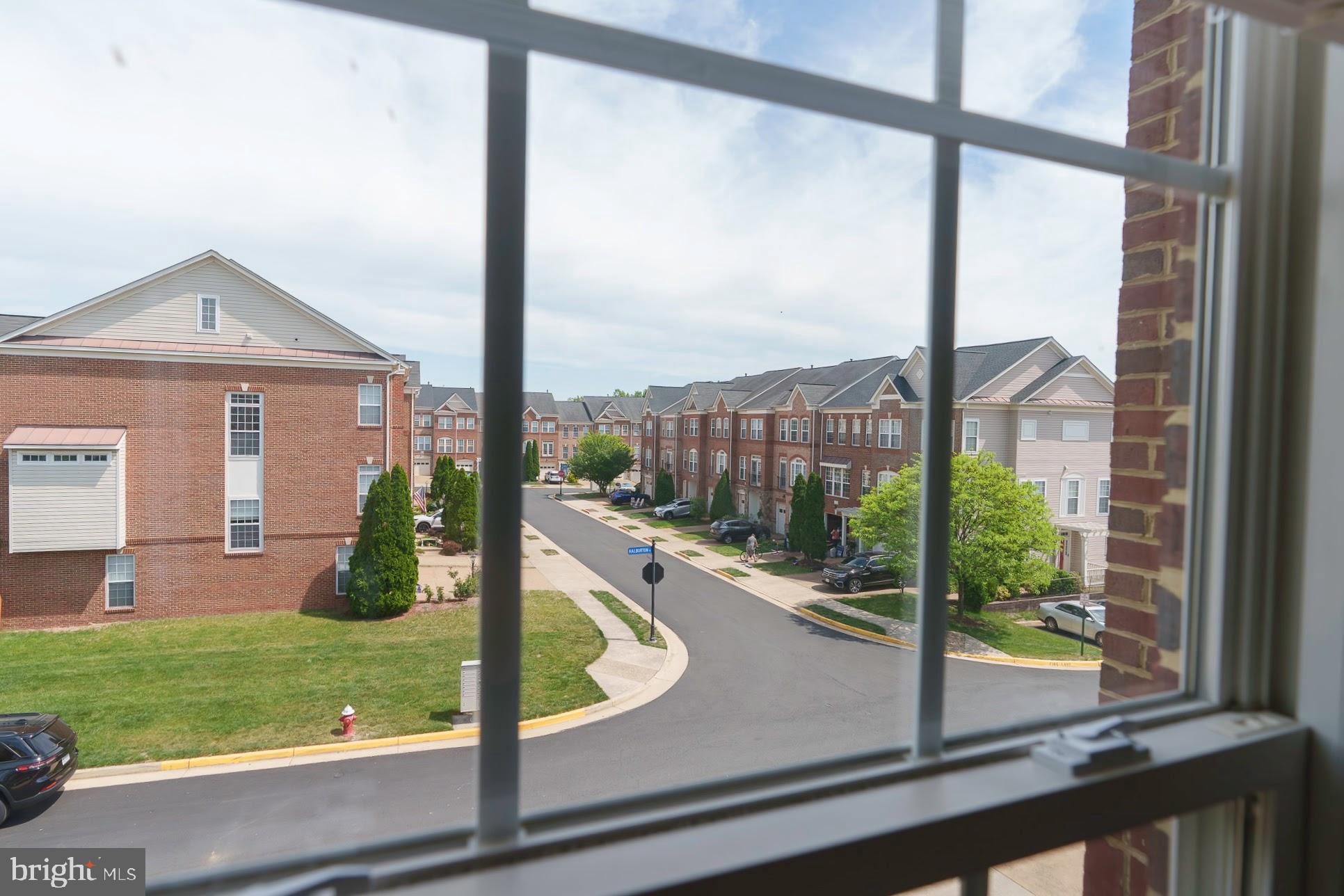 BROADLANDS SOUTH - Residential