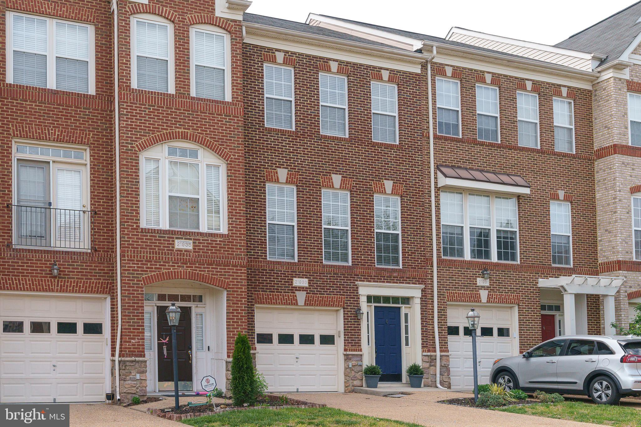 BROADLANDS SOUTH - Residential