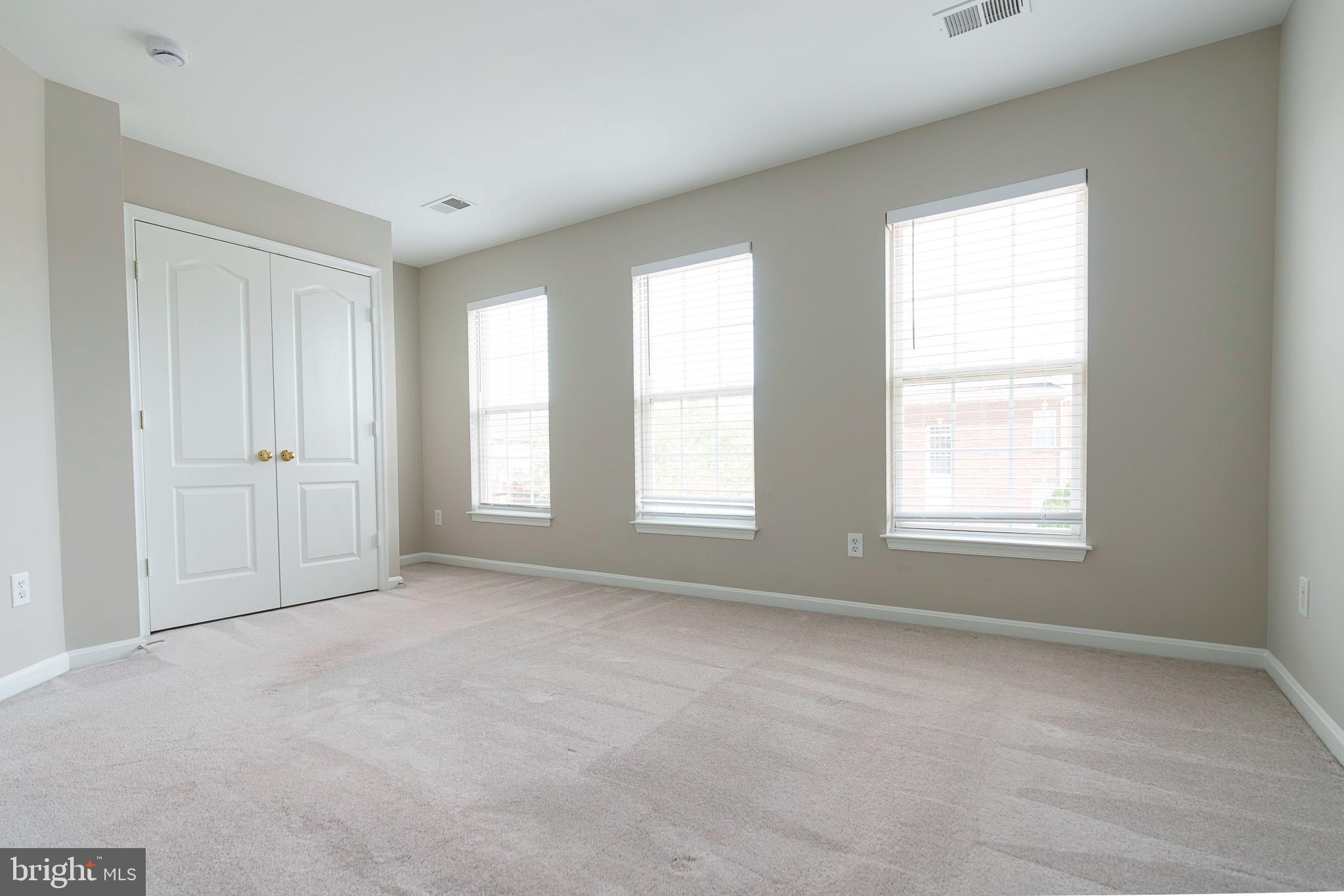 BROADLANDS SOUTH - Residential