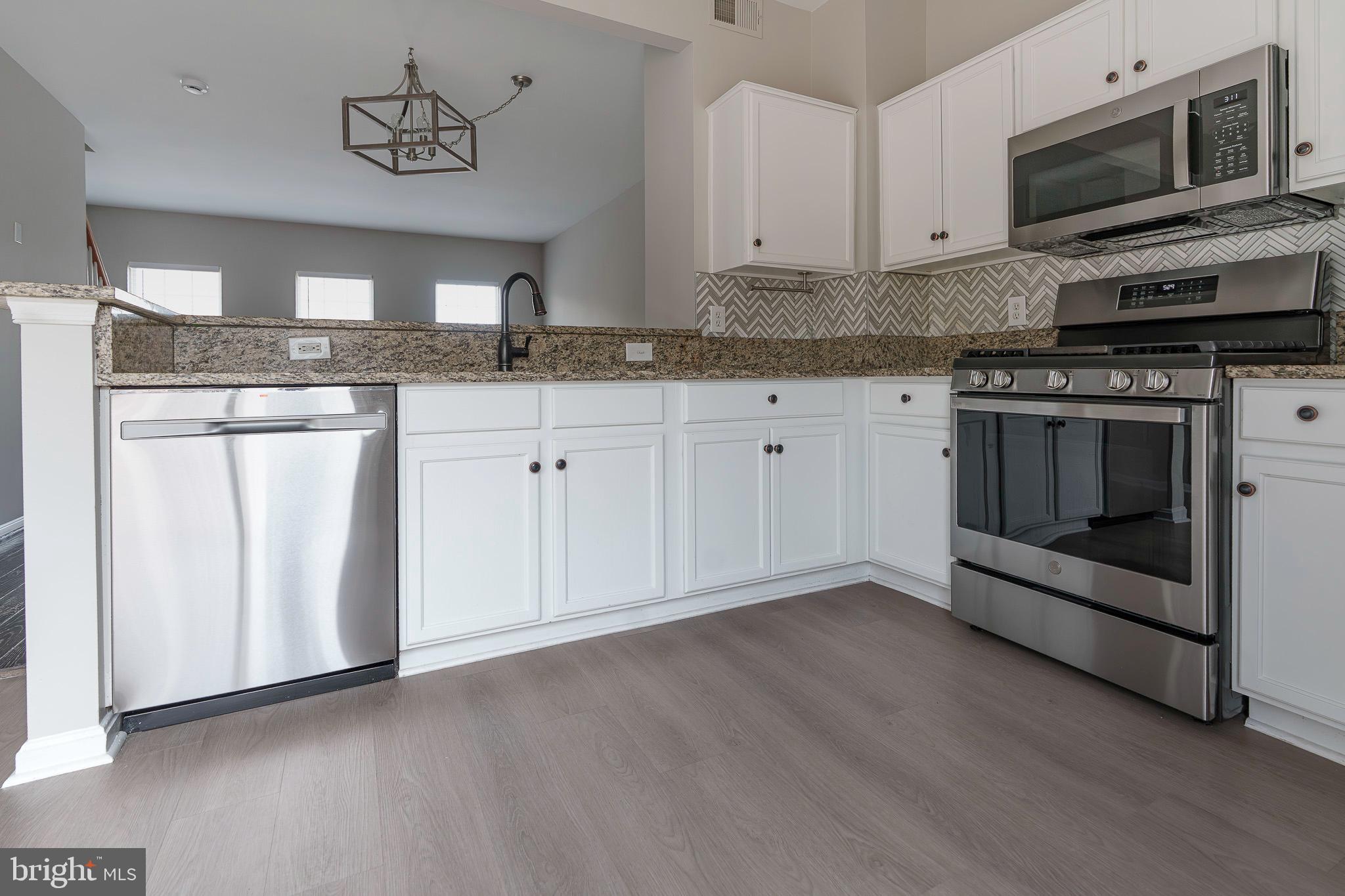 BROADLANDS SOUTH - Residential