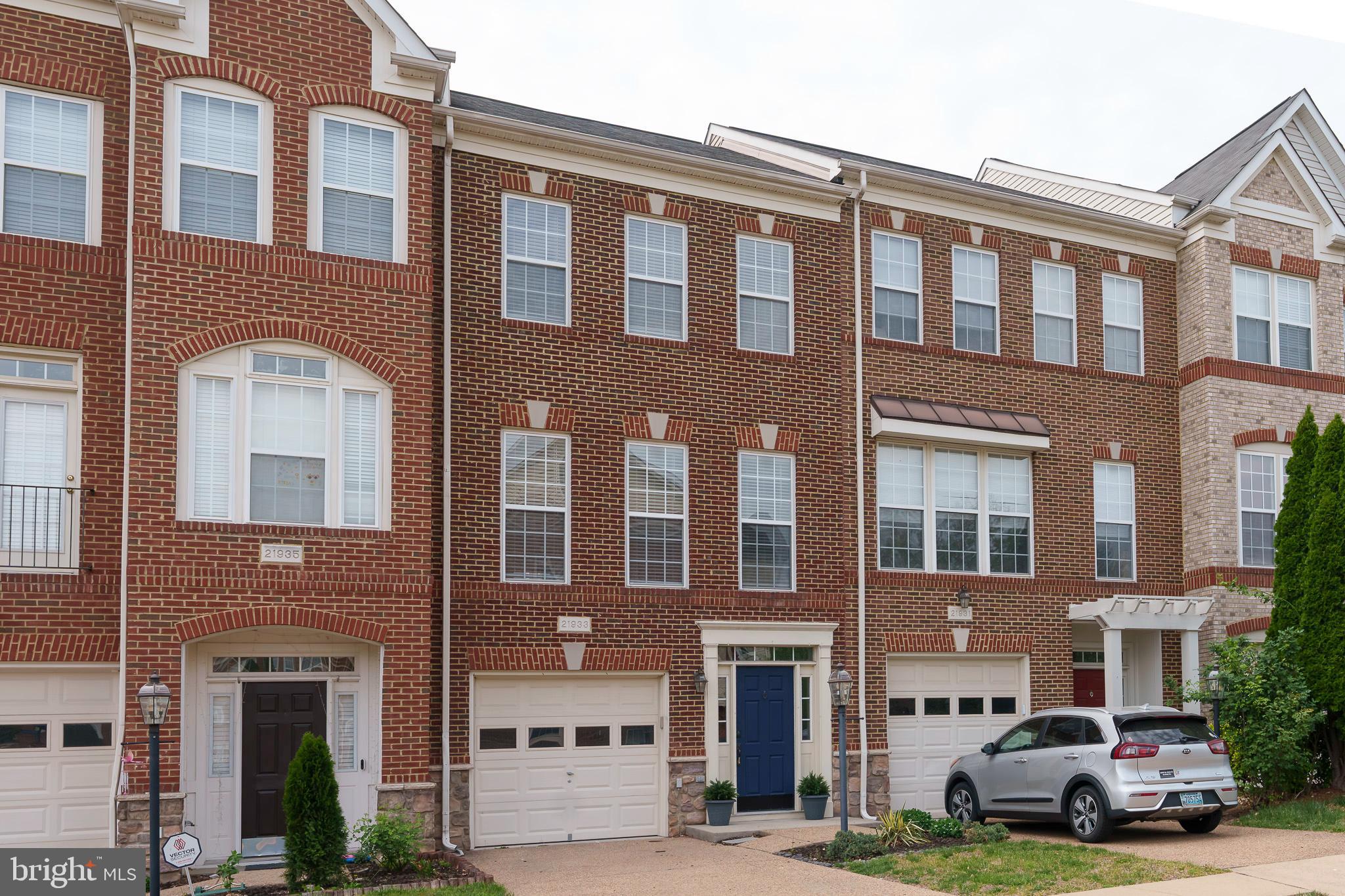 BROADLANDS SOUTH - Residential