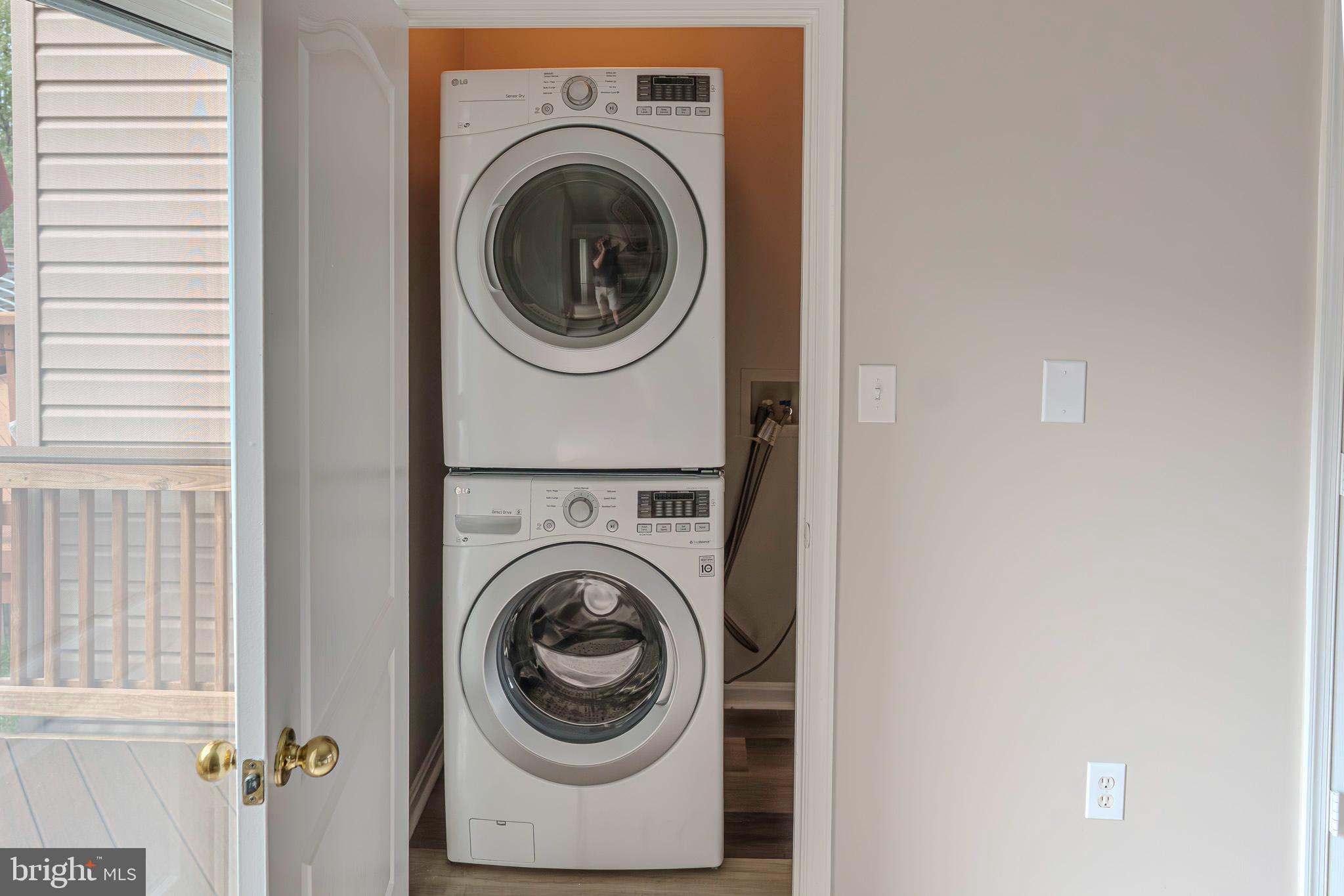 BROADLANDS SOUTH - Residential