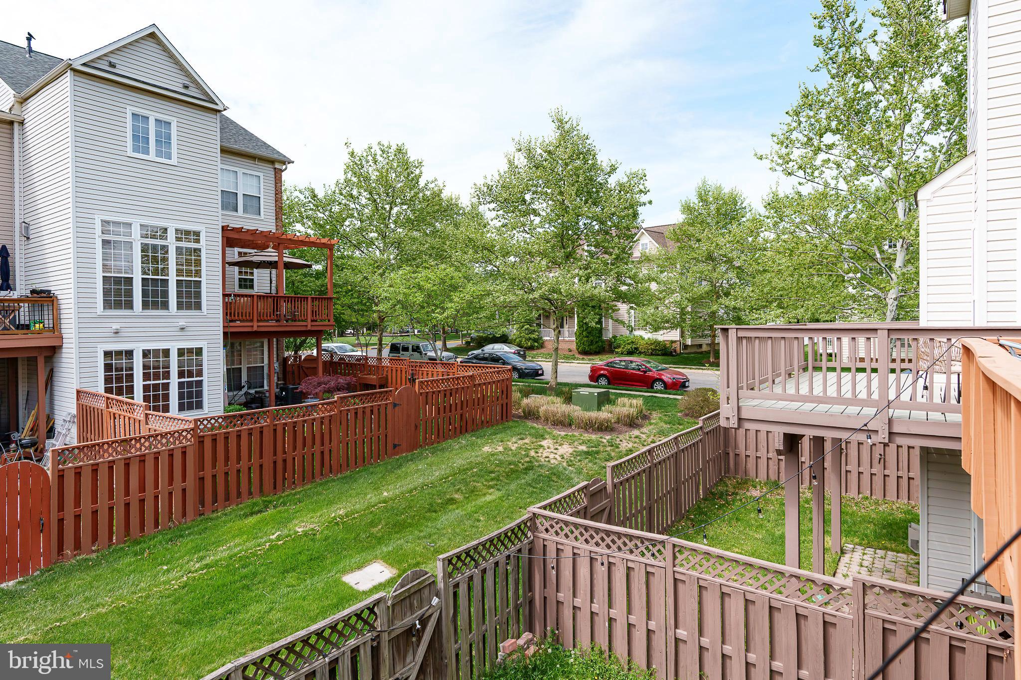 BROADLANDS SOUTH - Residential