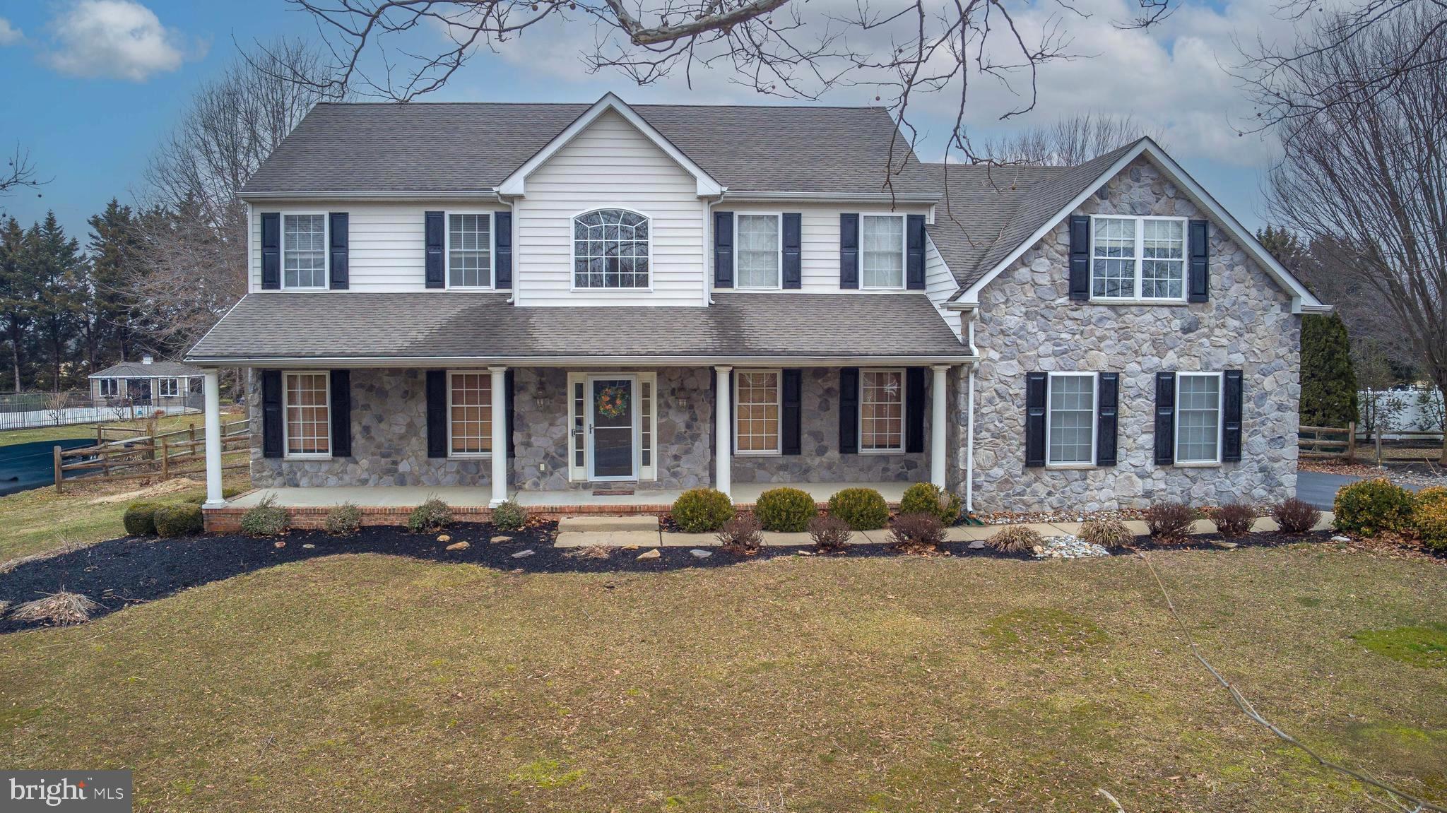 WESTSIDE HUNT - Residential