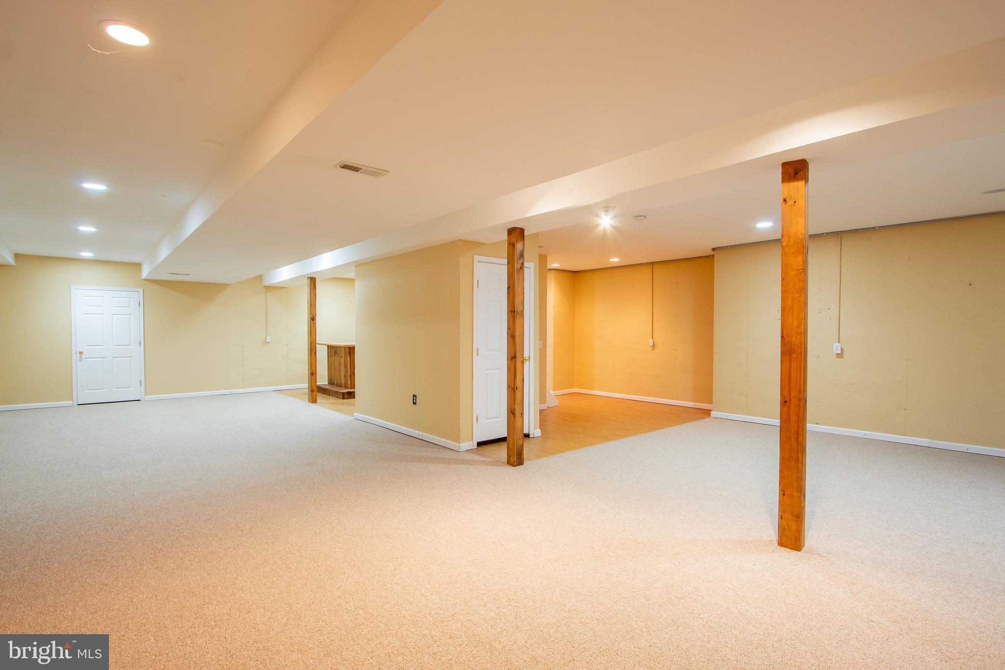 WESTSIDE HUNT - Residential