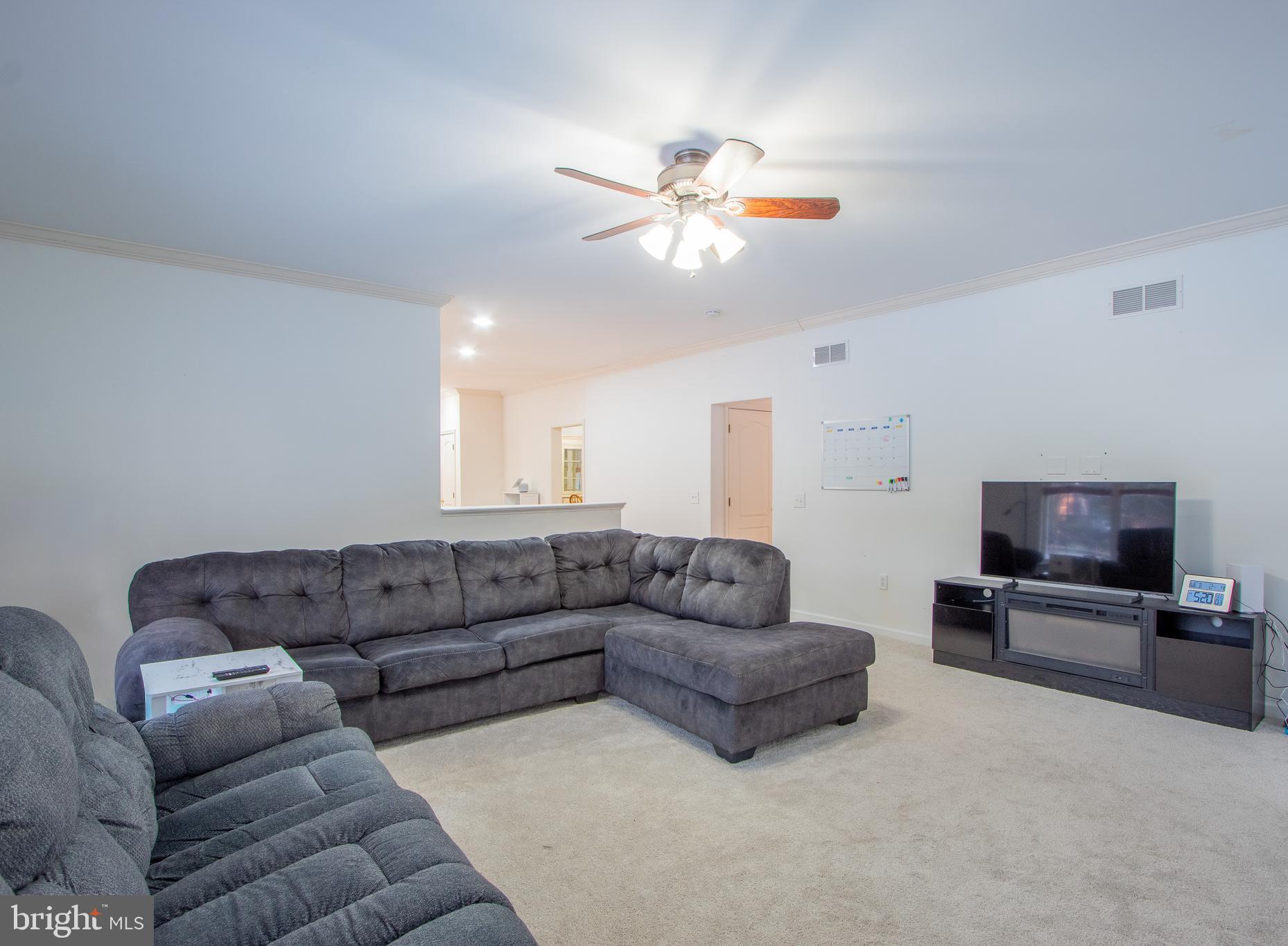 WESTSIDE HUNT - Residential