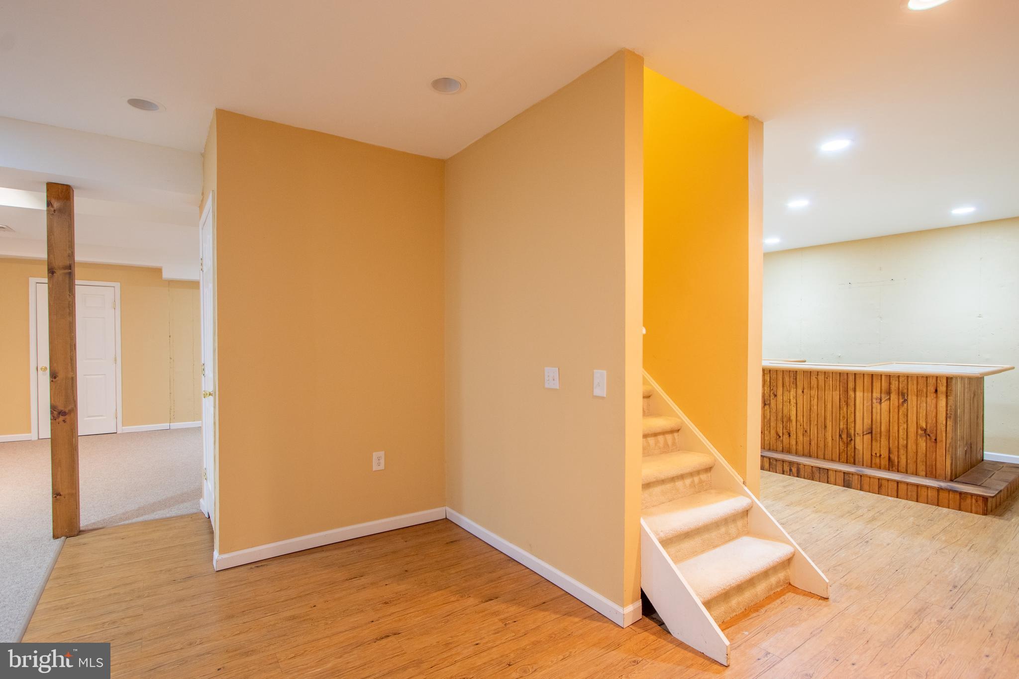 WESTSIDE HUNT - Residential