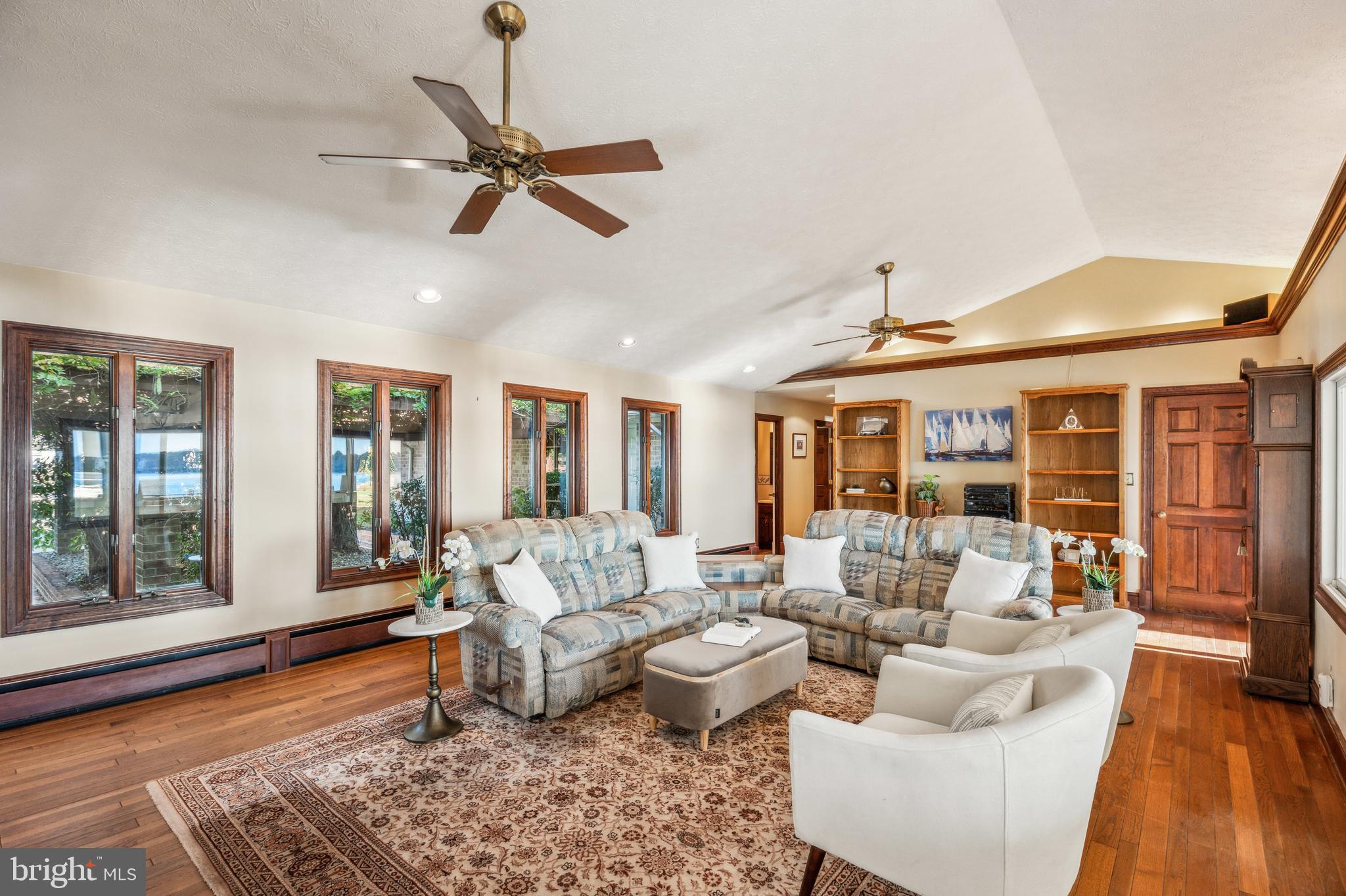 BUTTERFIELDS - Residential