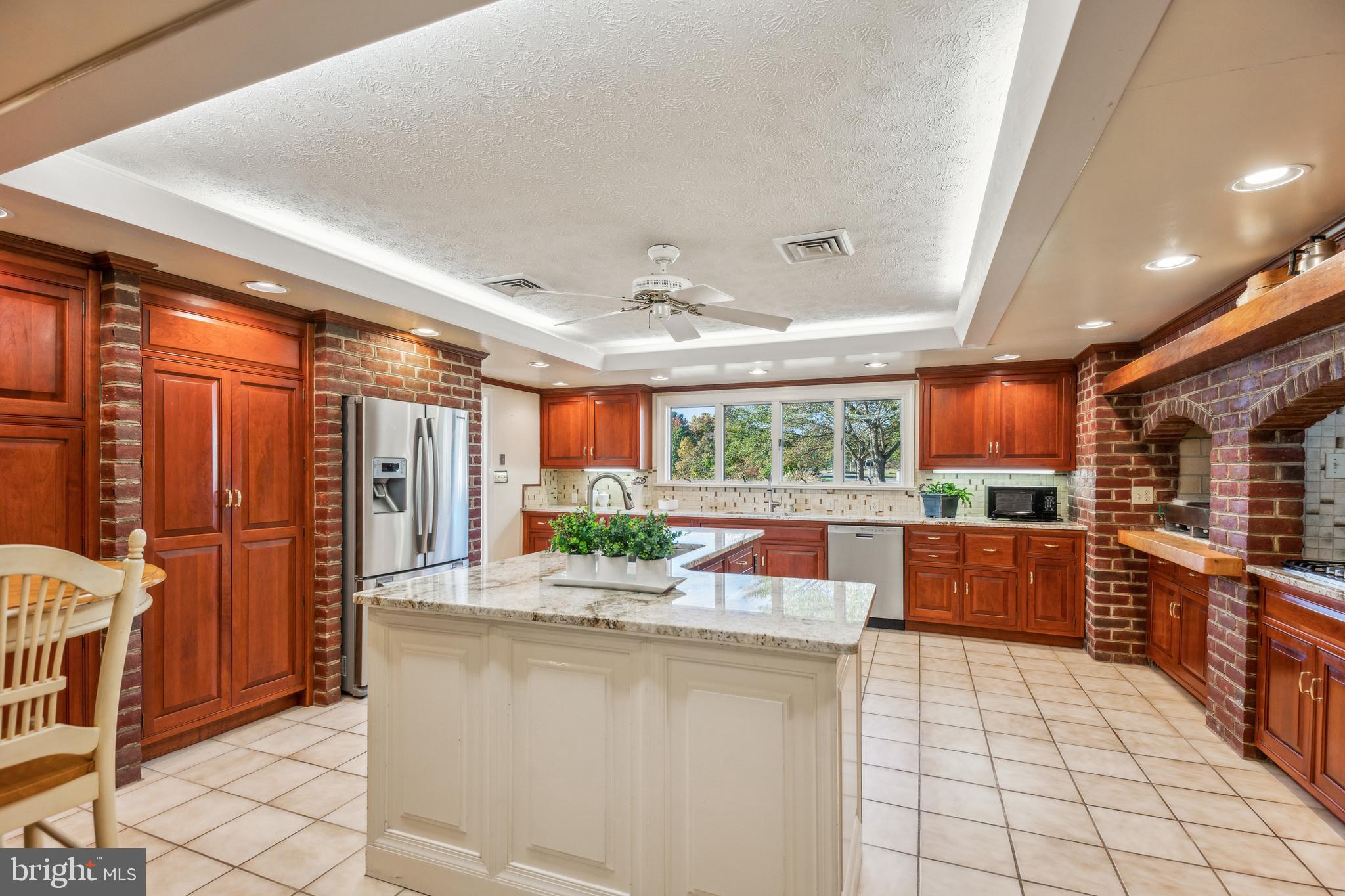 BUTTERFIELDS - Residential