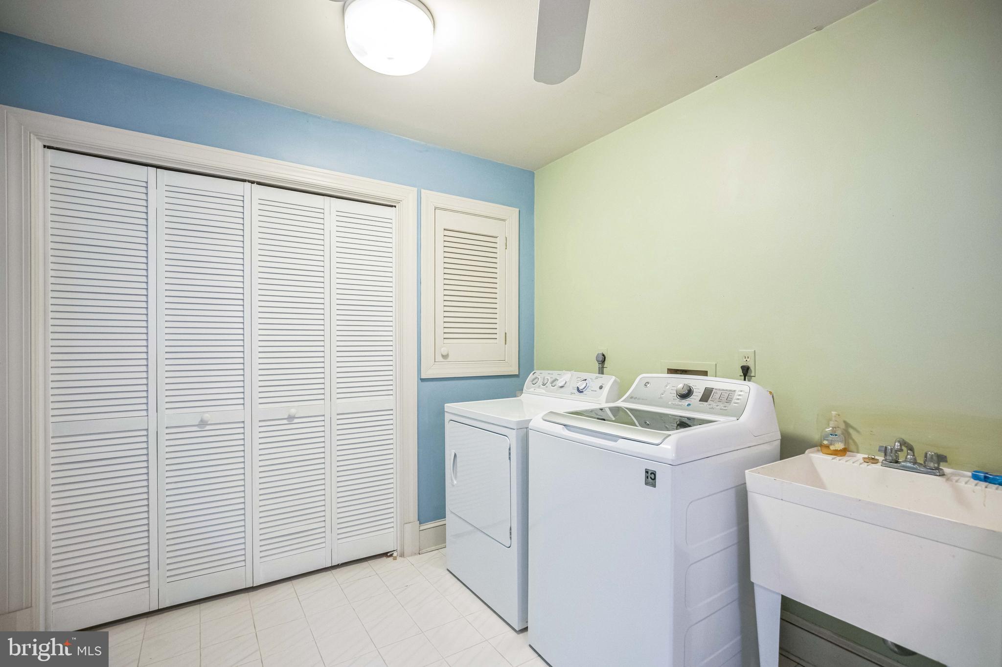 BUTTERFIELDS - Residential