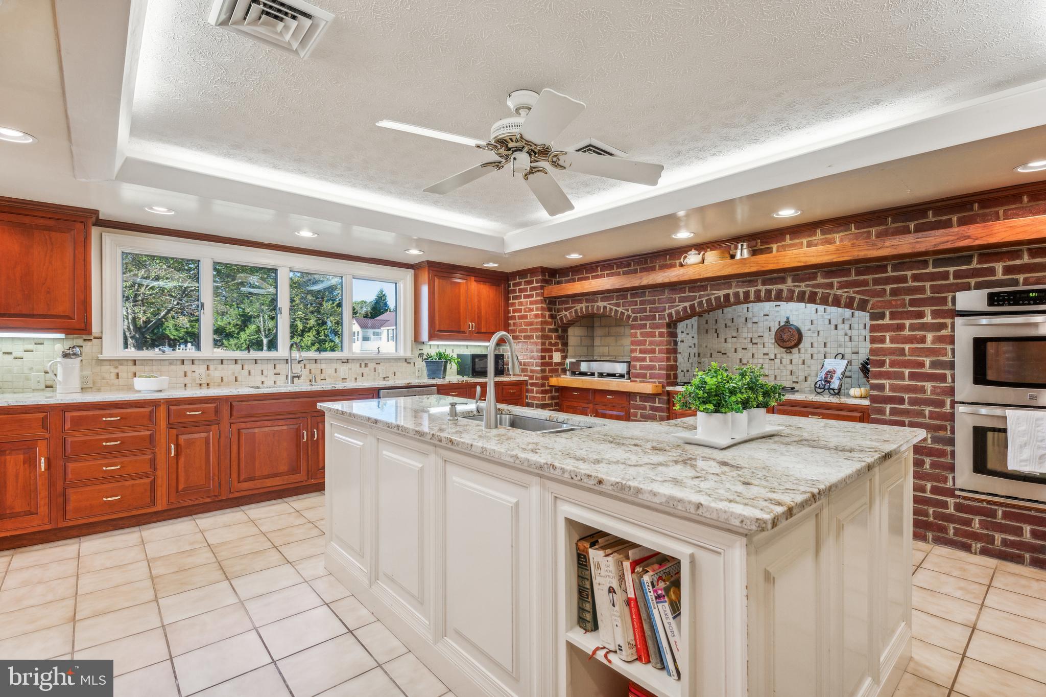 BUTTERFIELDS - Residential