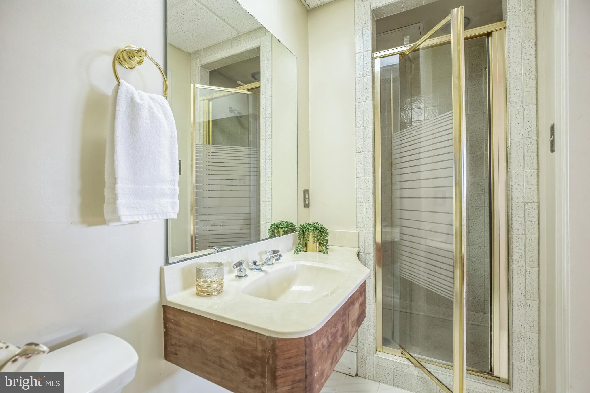 BUTTERFIELDS - Residential