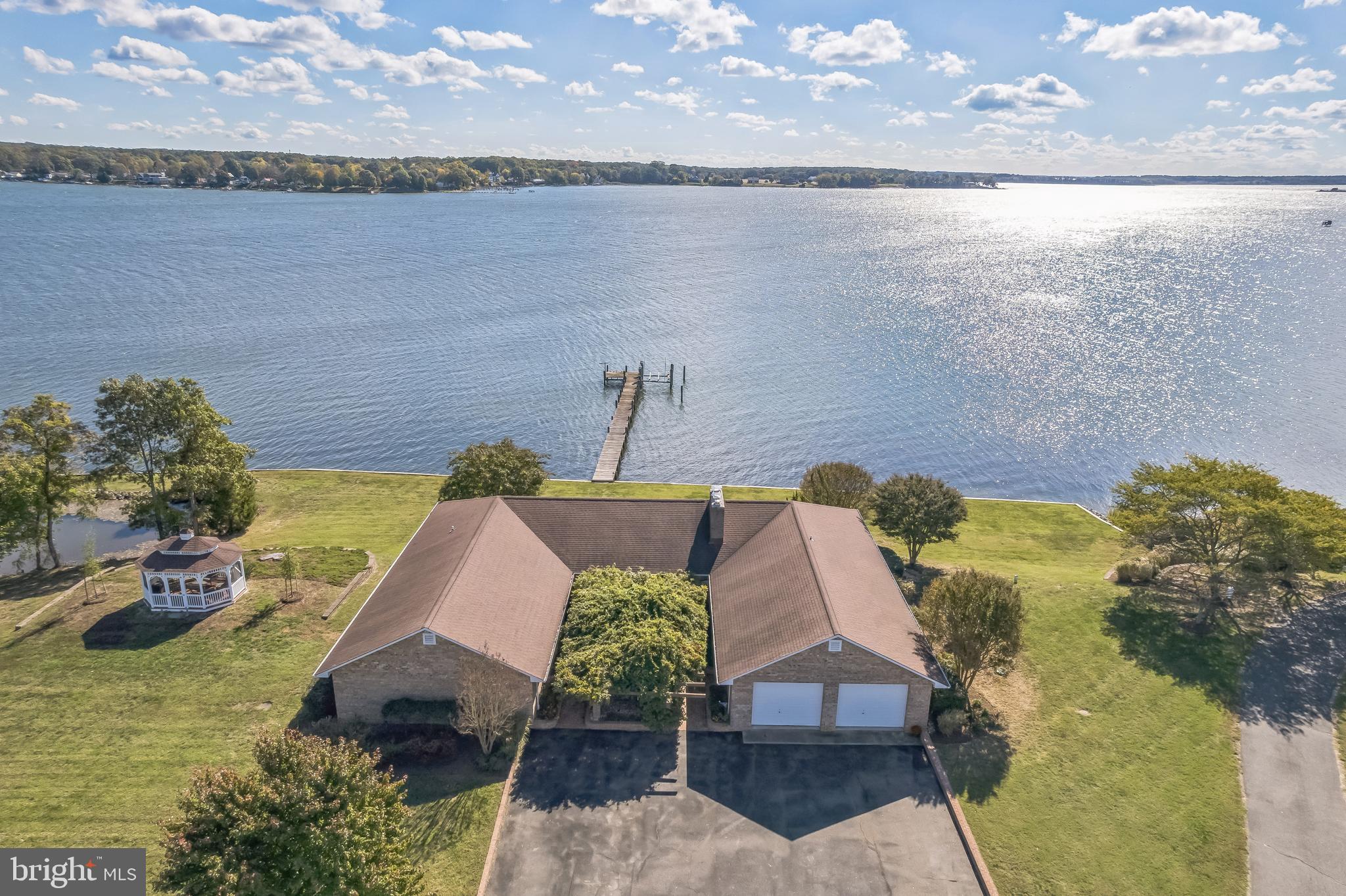 BUTTERFIELDS - Residential