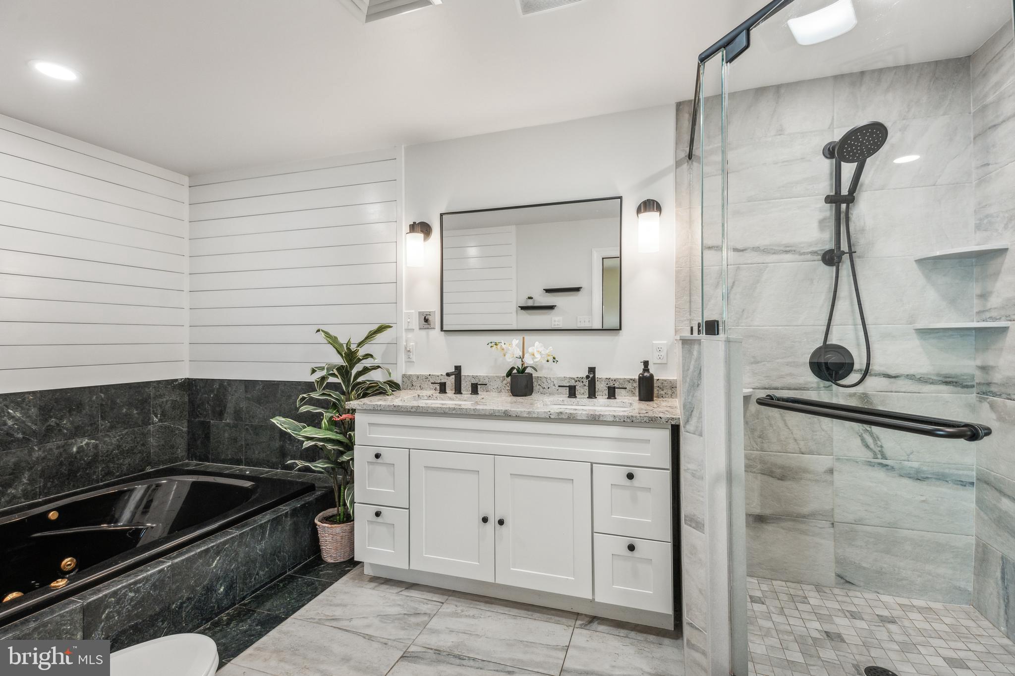 BUTTERFIELDS - Residential