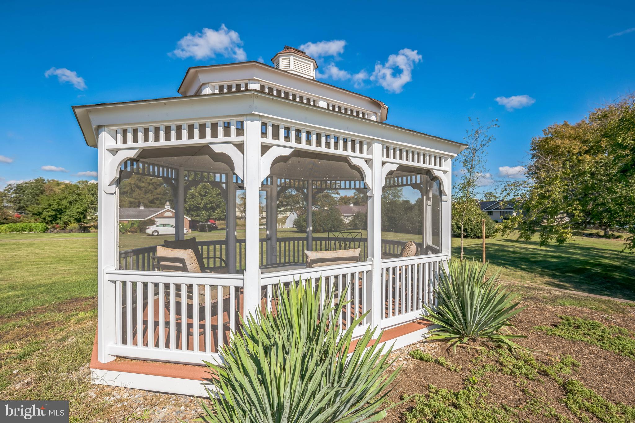 BUTTERFIELDS - Residential