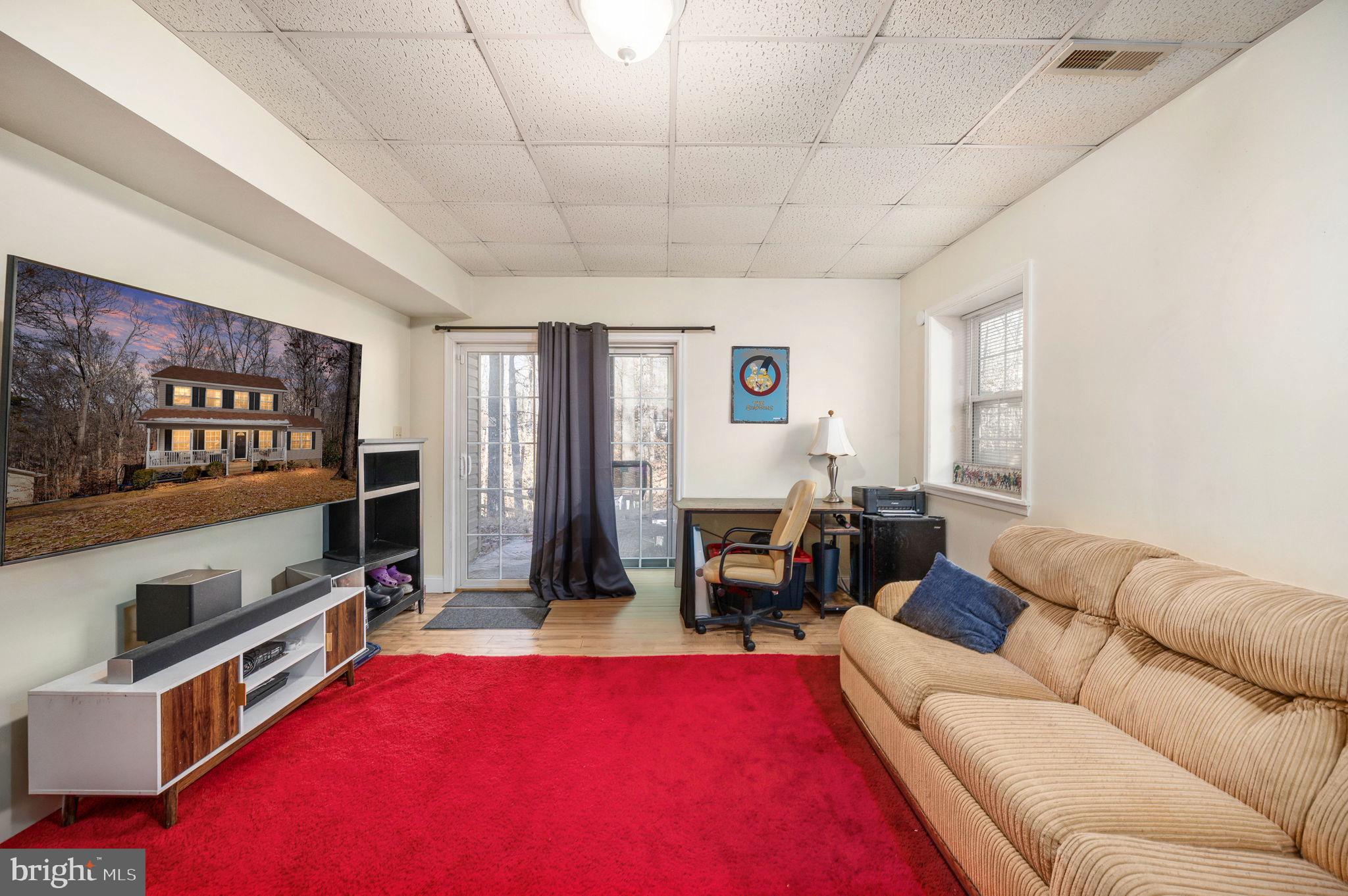 LAKE MONTICELLO - Residential