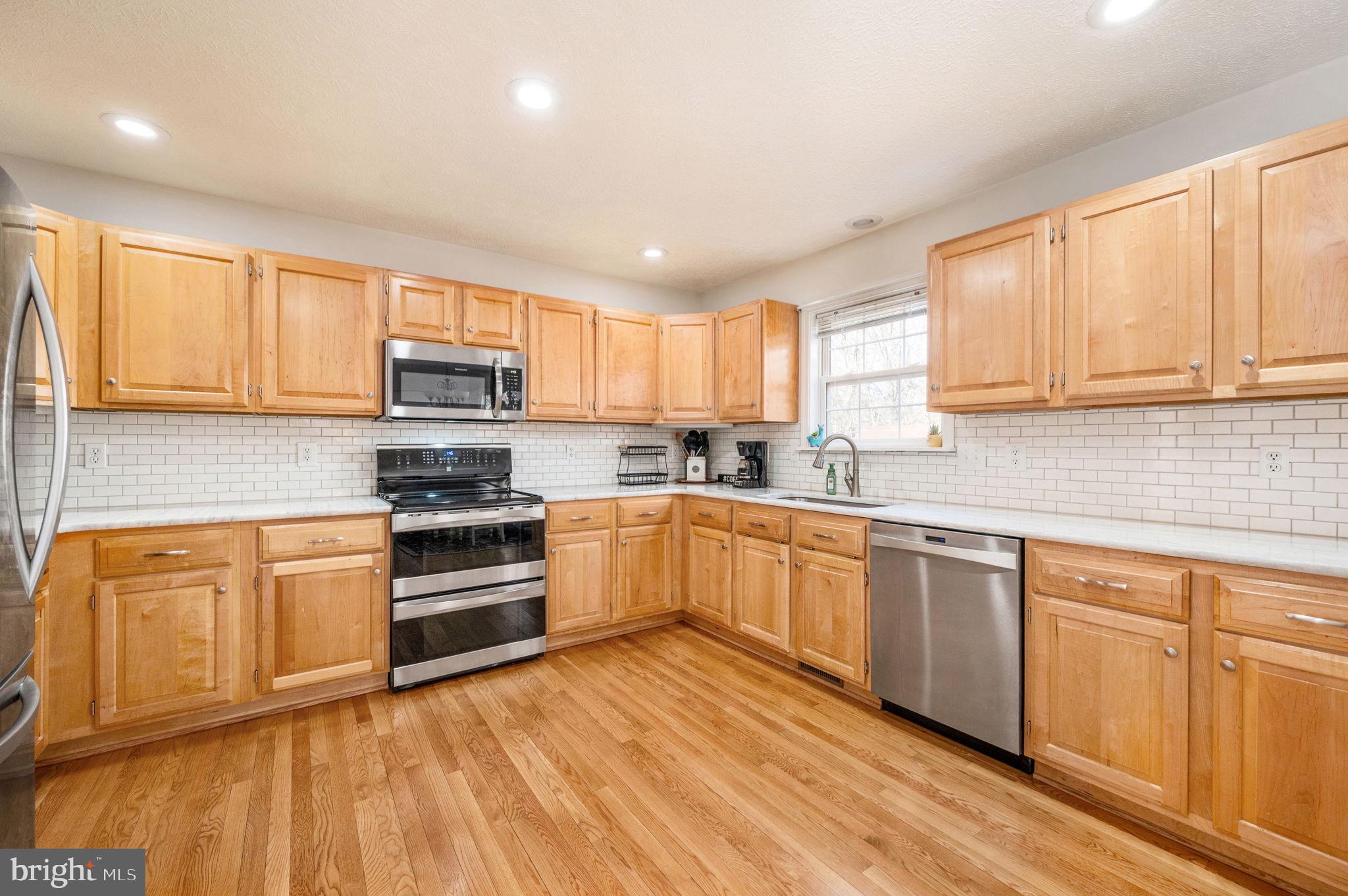 LAKE MONTICELLO - Residential