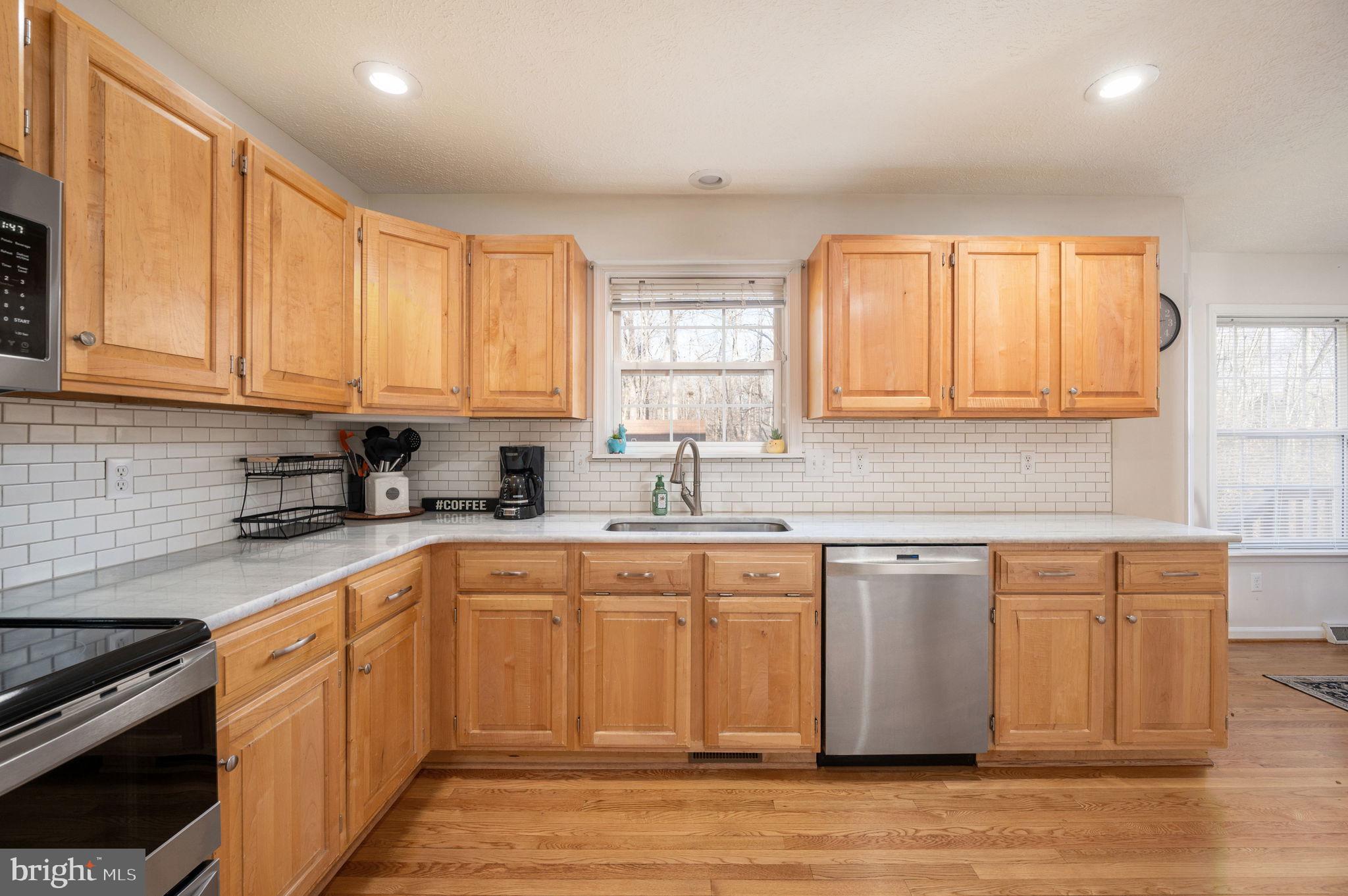 LAKE MONTICELLO - Residential