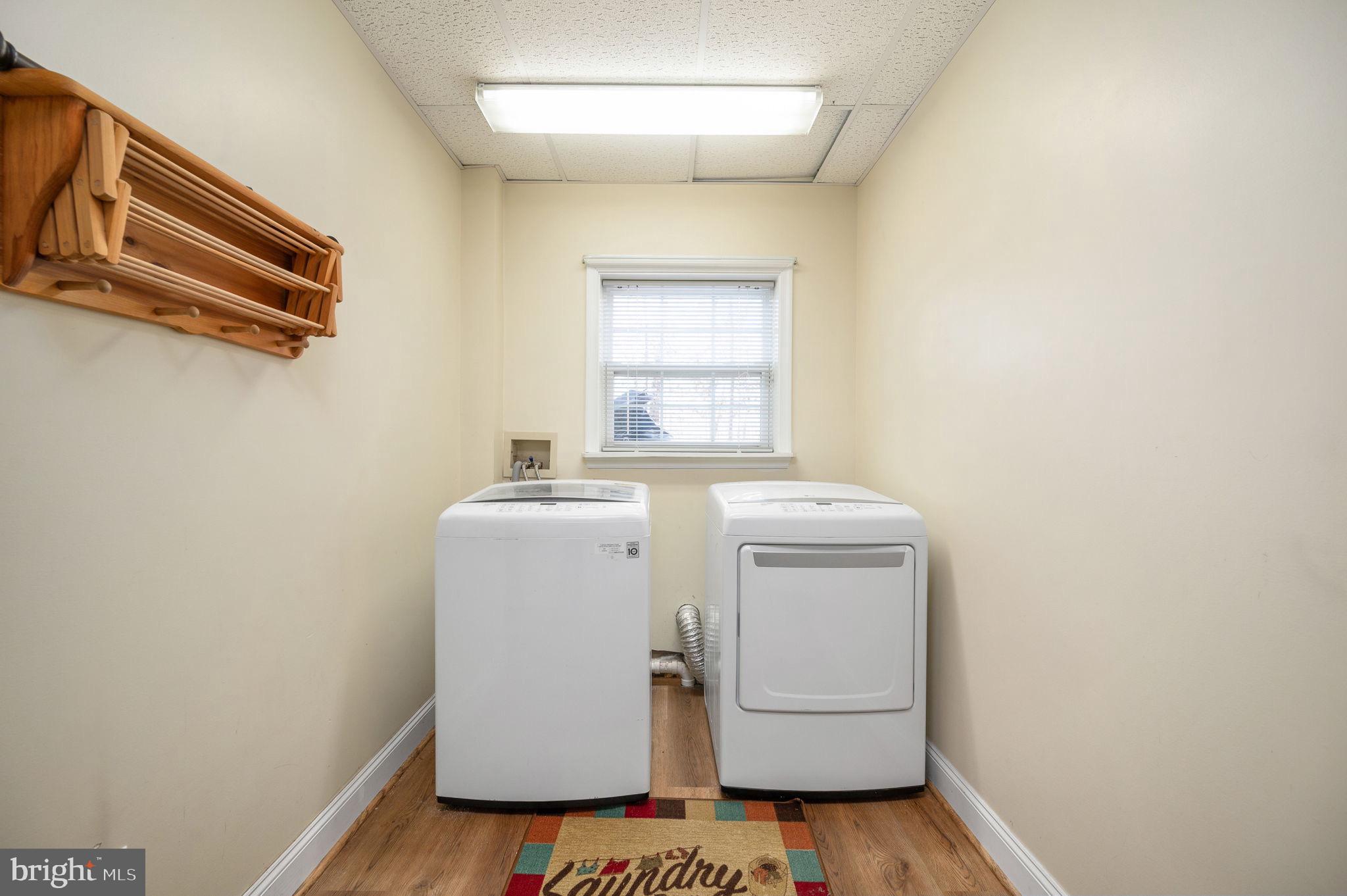 LAKE MONTICELLO - Residential