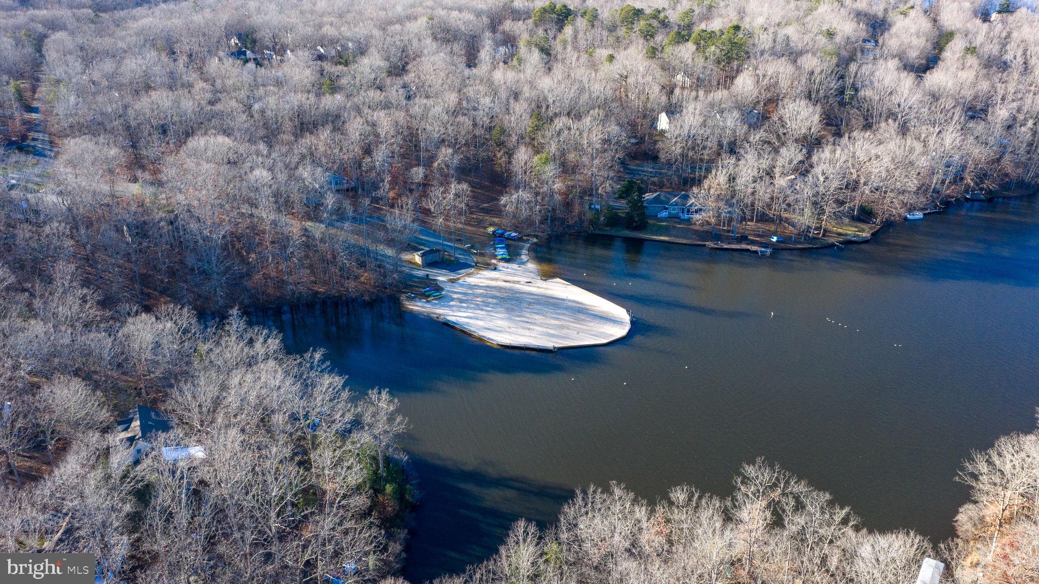 LAKE MONTICELLO - Residential