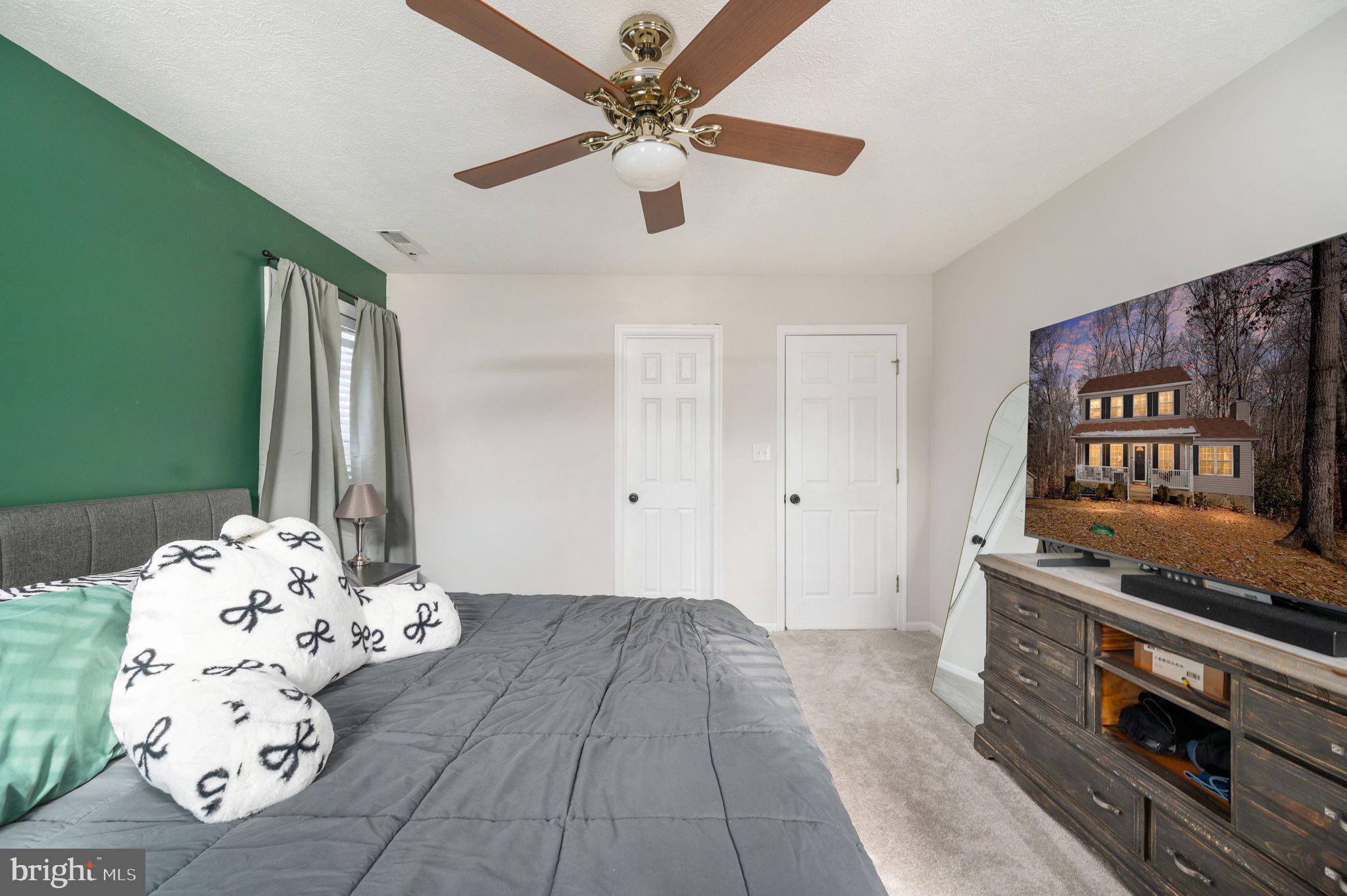 LAKE MONTICELLO - Residential