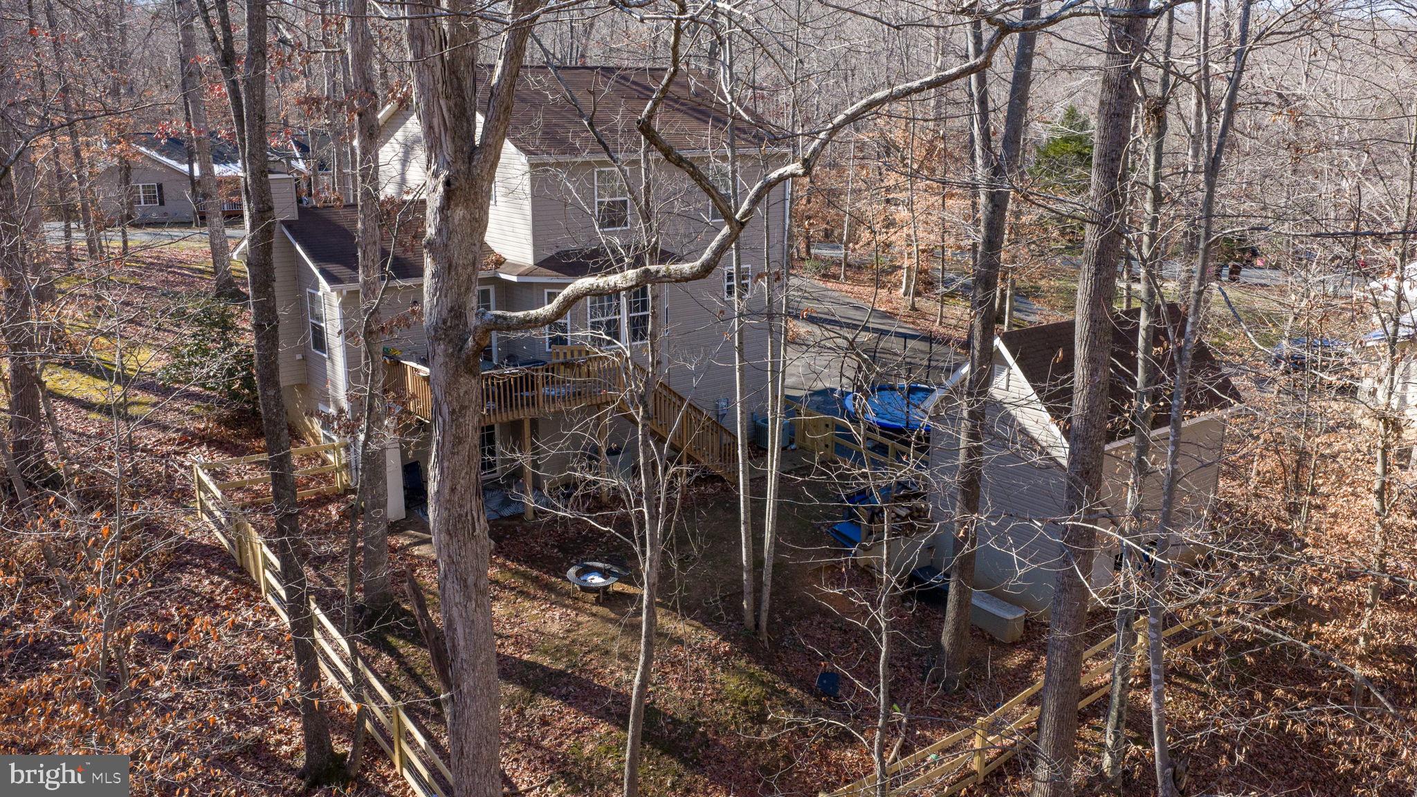 LAKE MONTICELLO - Residential