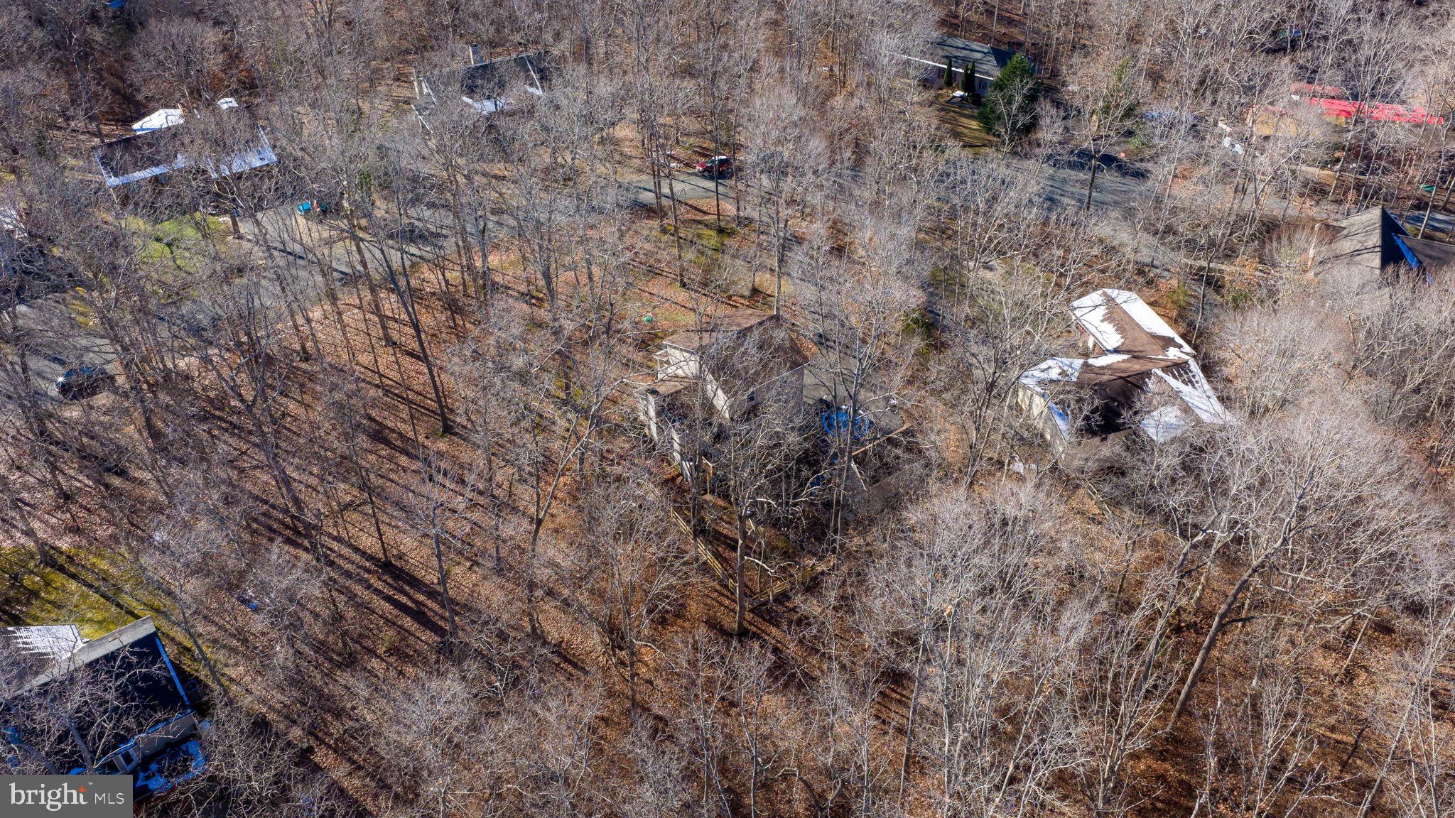 LAKE MONTICELLO - Residential