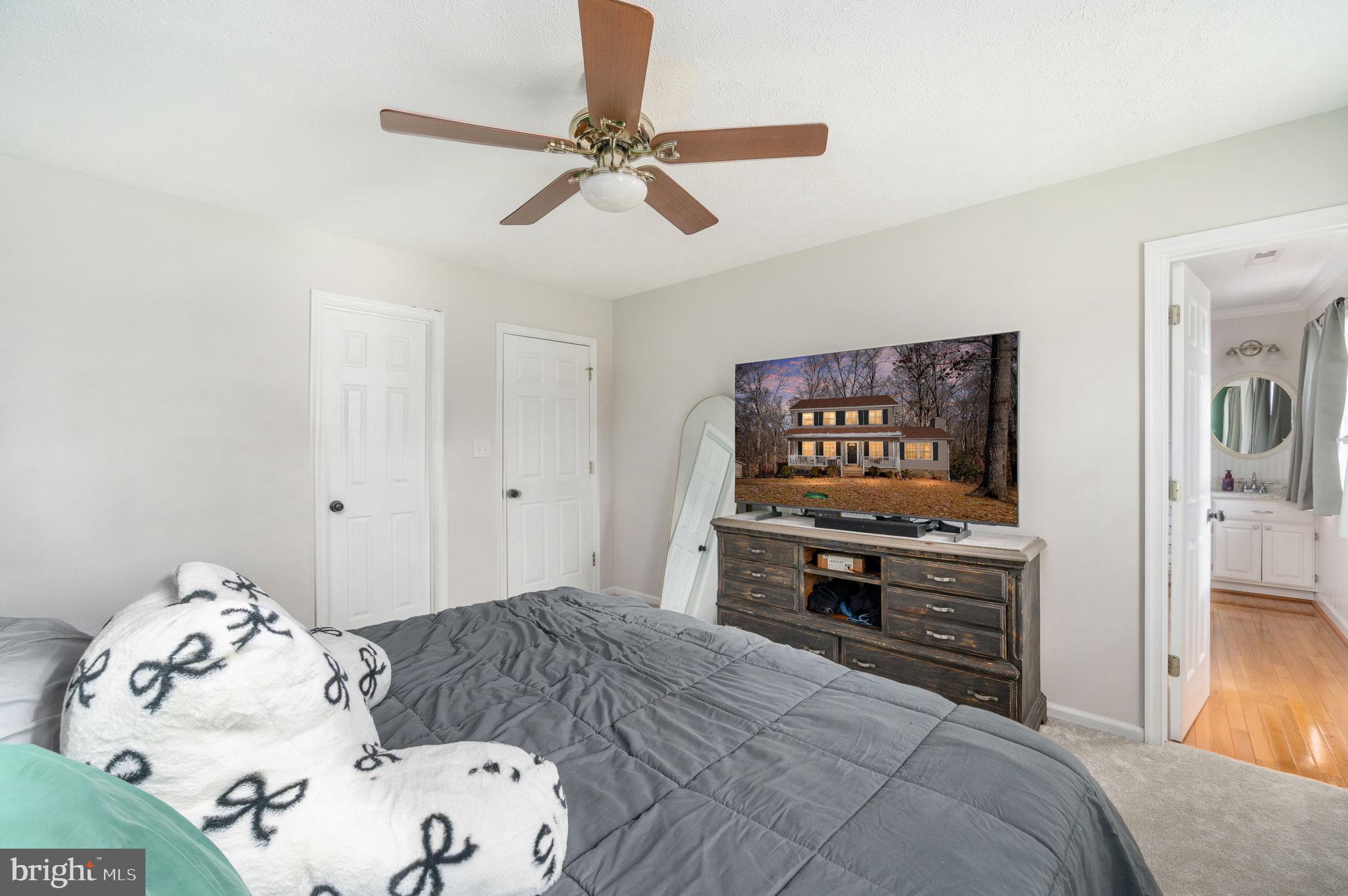 LAKE MONTICELLO - Residential