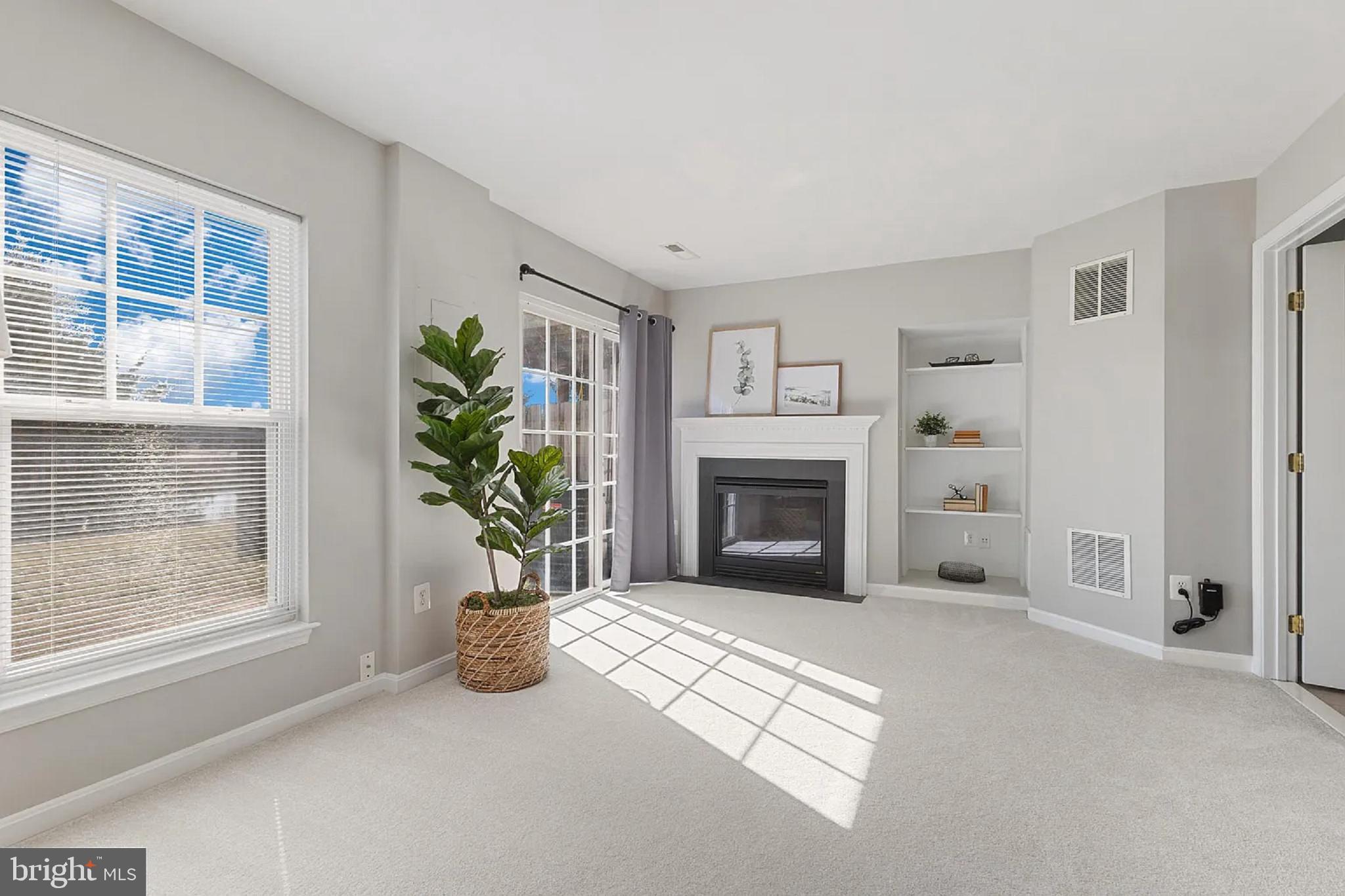 PEMBROOKE/VICTORY LAKES - Residential Lease