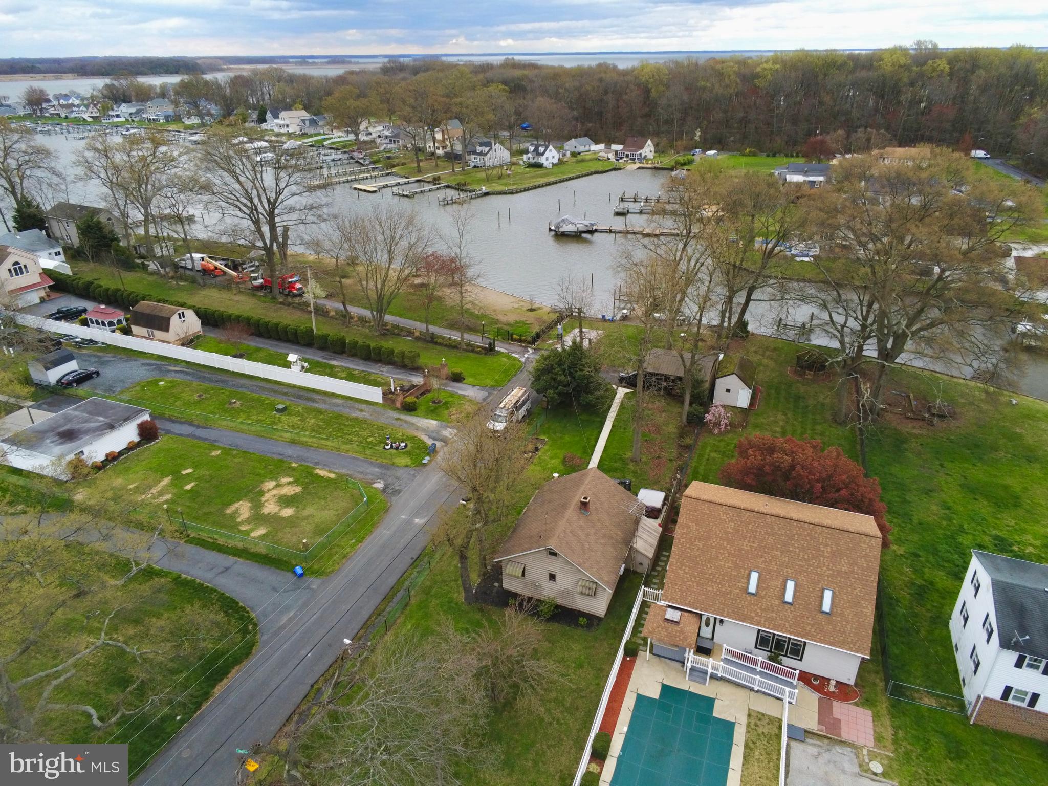 BOWLEYS QUARTERS - Residential