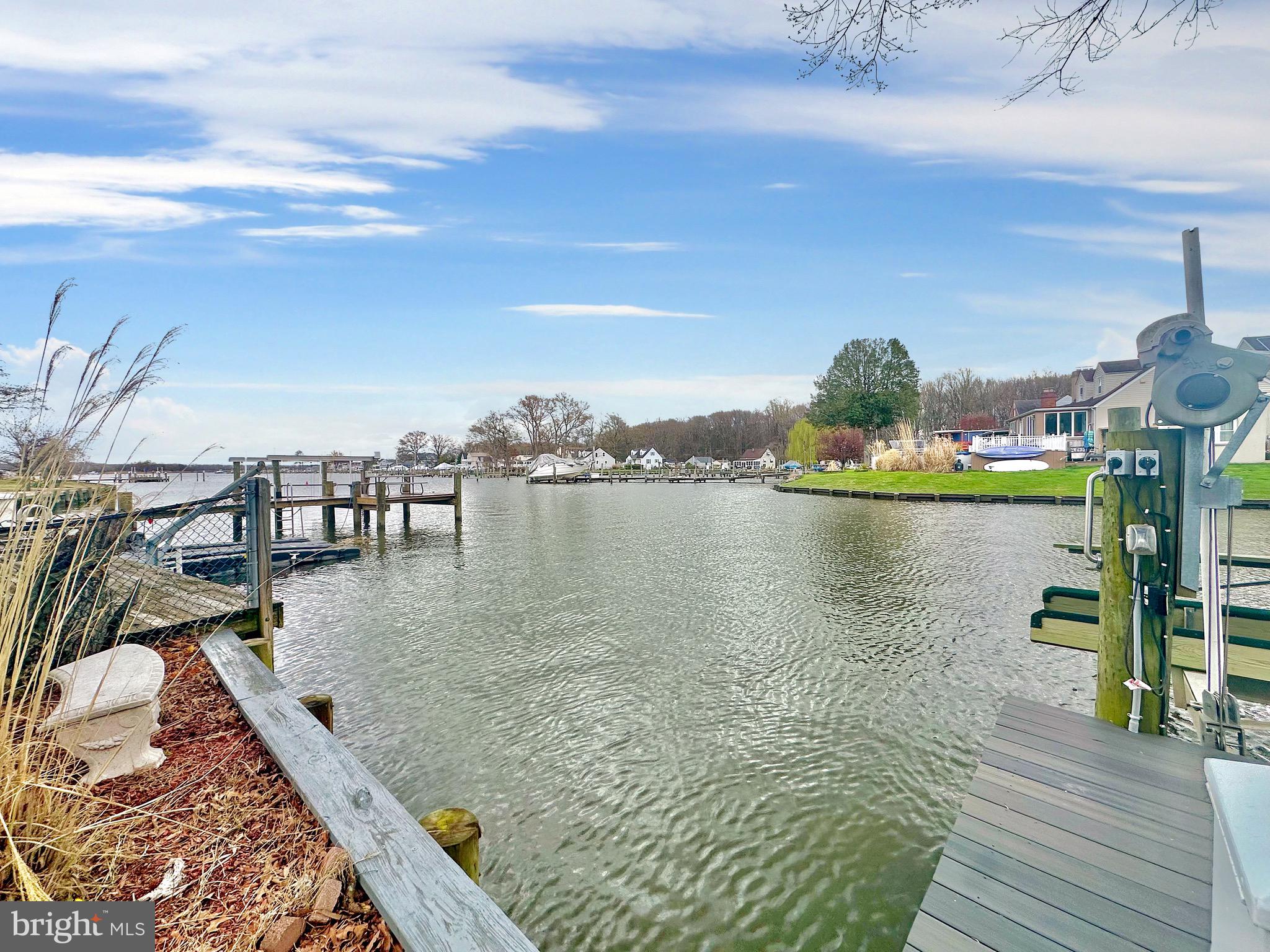 BOWLEYS QUARTERS - Residential