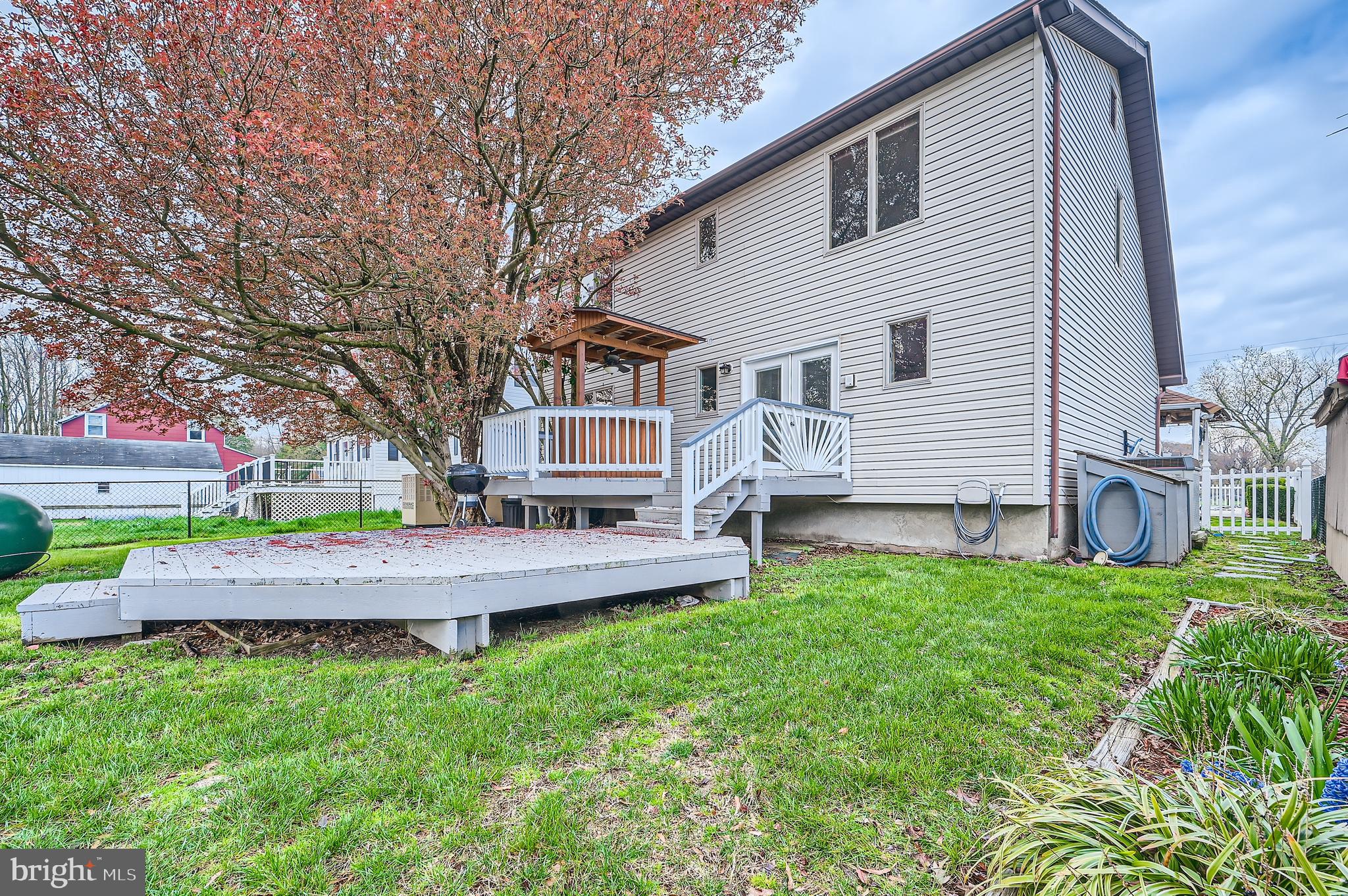 BOWLEYS QUARTERS - Residential