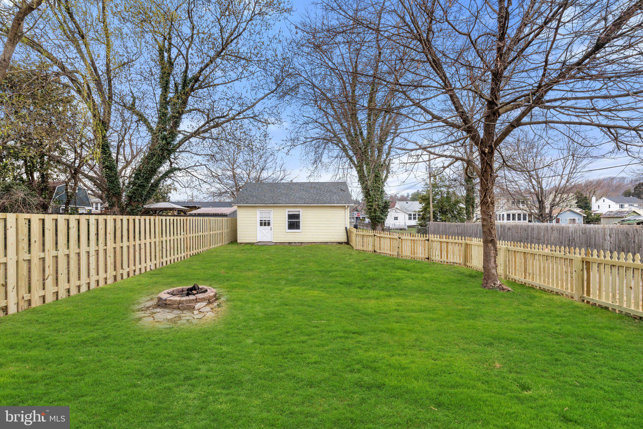 FAIRVIEW - Residential