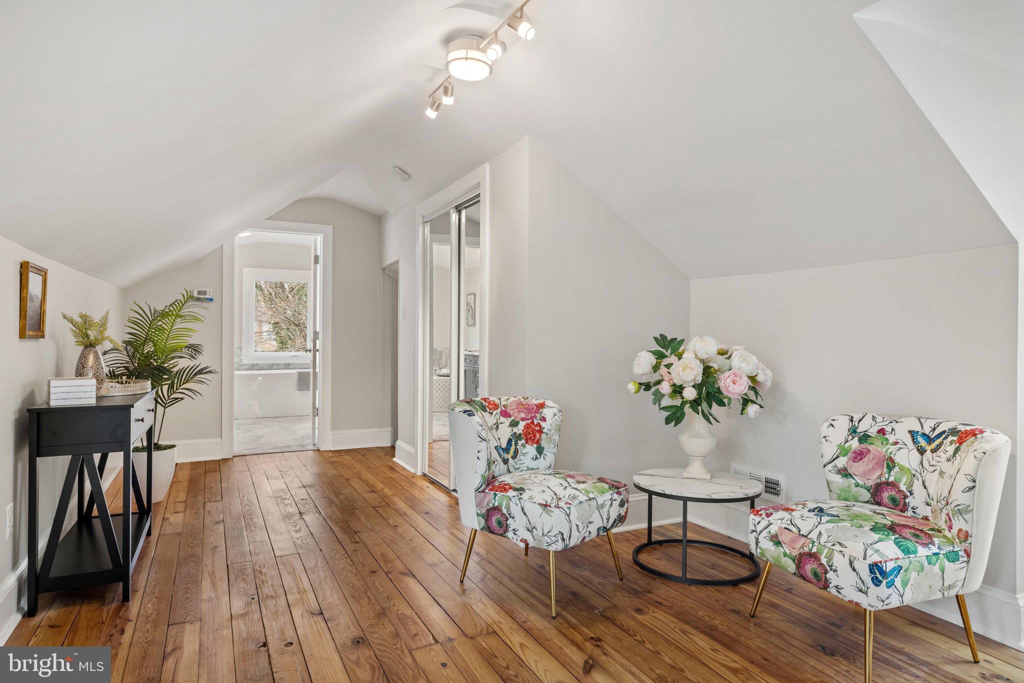 FAIRVIEW - Residential