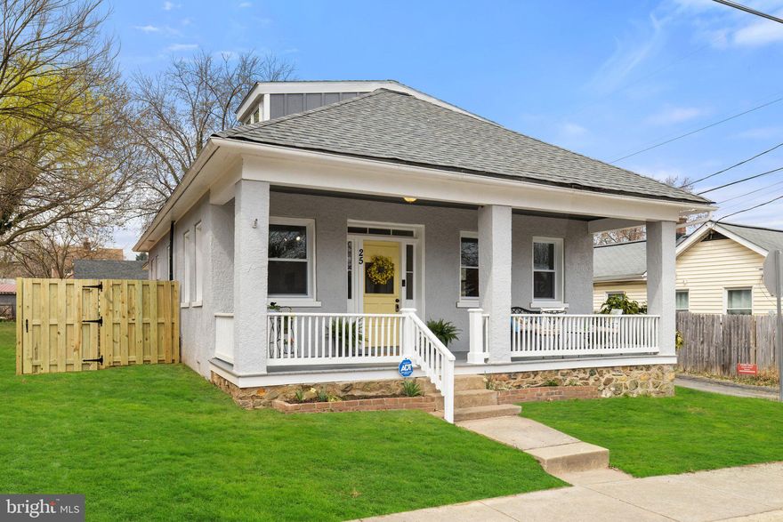 "Home Sweet Home"*Charming 1925 Craftsman home meets 2023 modern conveniences*Original front door & porch to welcome guests*Open floor plan upon entry for today's lifestyle*Original recently refinished pine hardwood flooring throughout are one of yesterday's best features*Delightful new kitchen with designer cabinetry & quartz counters, stainless appliances , casual dining space  opens to the inviting living area*Cozy formal dining space or could be used as home office if needed*2 well sized main level bedrooms*Full bath on main level*Back door entry into cute mudroom & laundry room*Upper level features a large bedroom and new bath dressed in beautiful finishes offering a dual vanity, separate tub and oversized shower.  Home has a great level fully fenced backyard anchored by a  detached garage w/ electric service that includes a parking area  off the street.  Along with all the interior updates there is a huge list of new improvements to systems & exterior, some of which are:  roof, windows, heat pump, fully fenced back yard, garage door.  This charmer was renovated by a local builder and work was permitted.  This winning combination of home, lot and  Leesburg location is a must see!  Convenient to route 7 yet located in town where lots of homes are getting their next life!